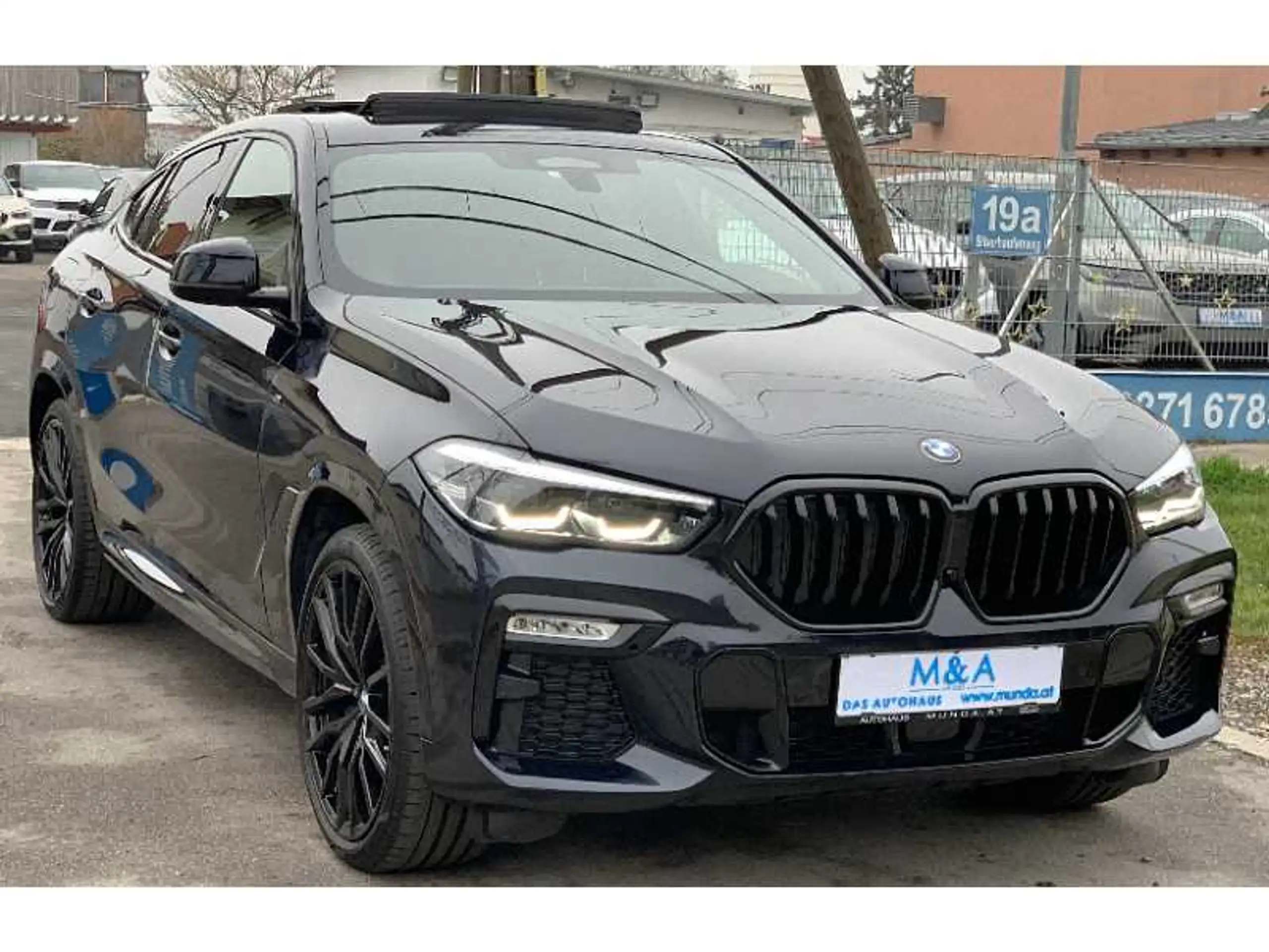 BMW - X6