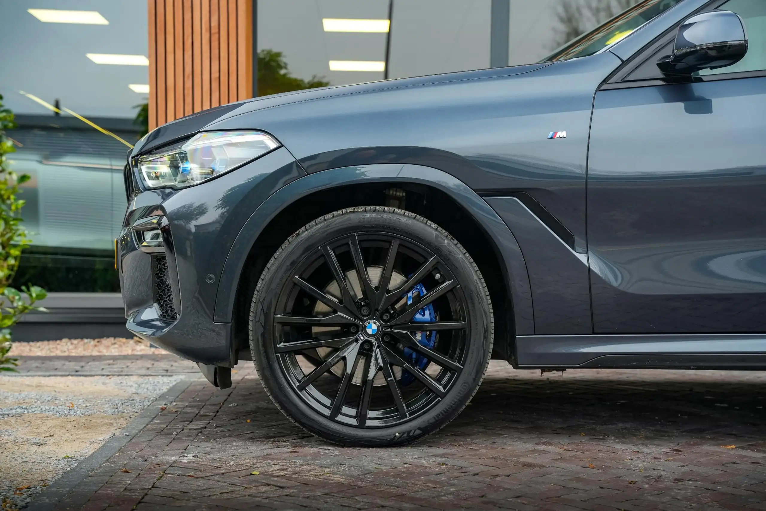 BMW - X6