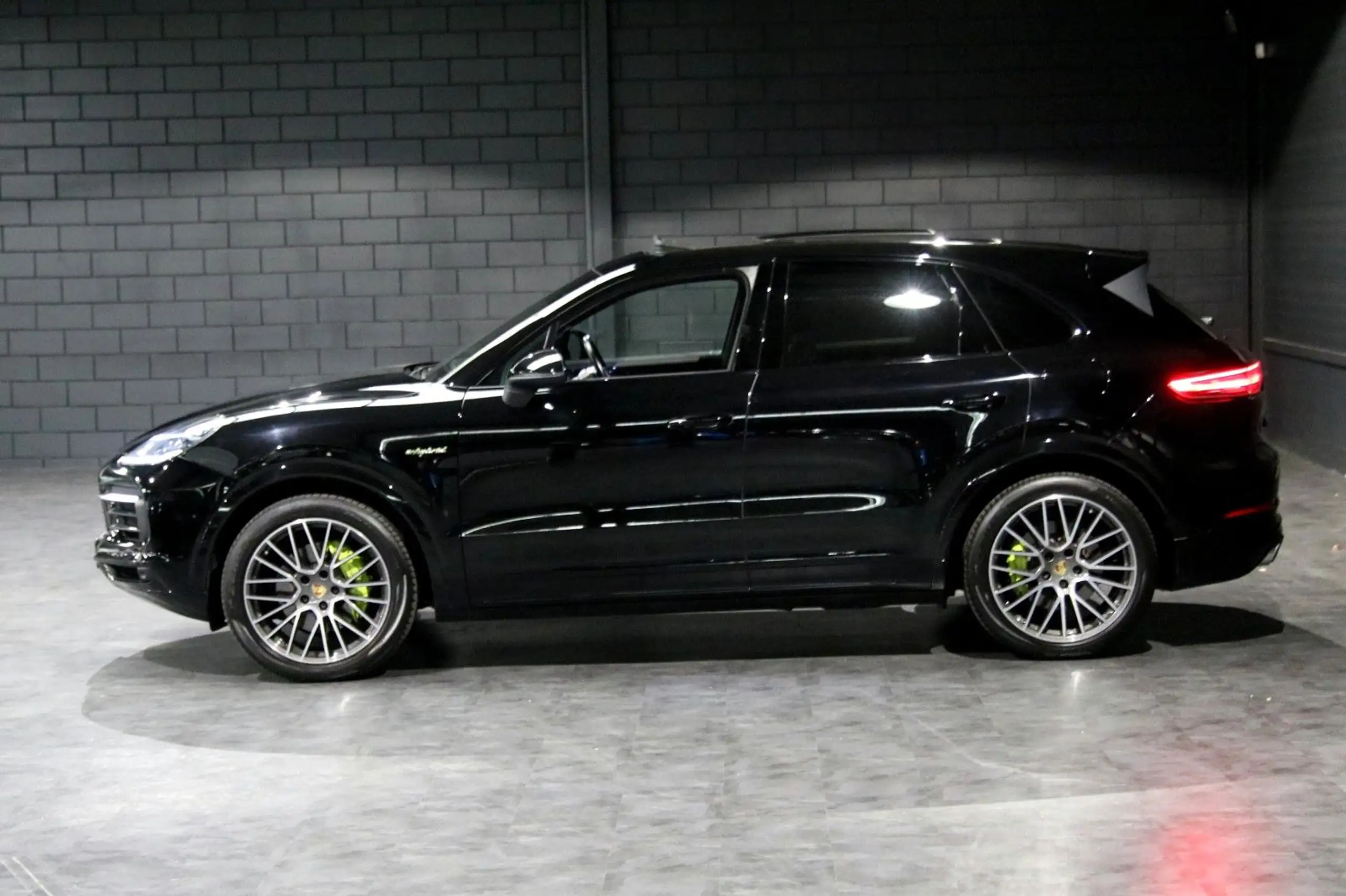 Porsche - Cayenne