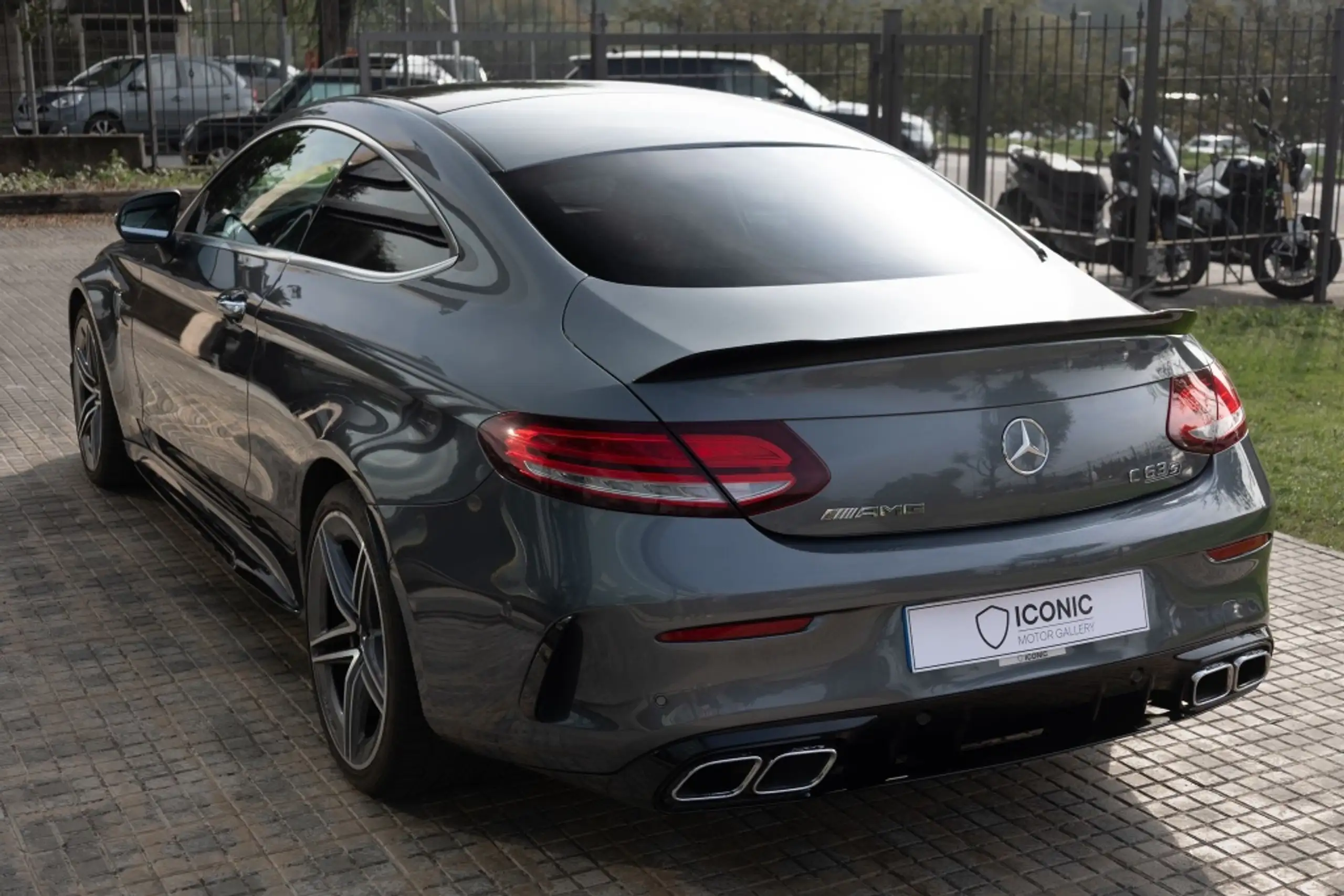 Mercedes-Benz - C 63 AMG