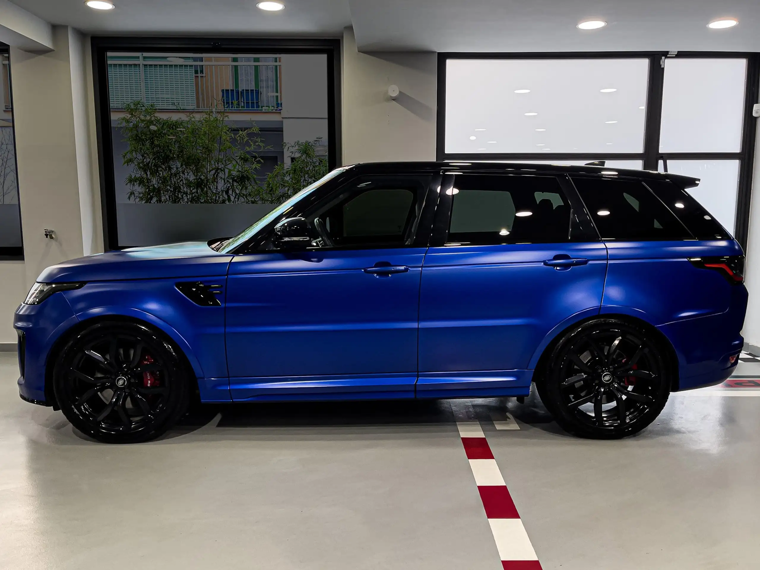 Land Rover - Range Rover Sport