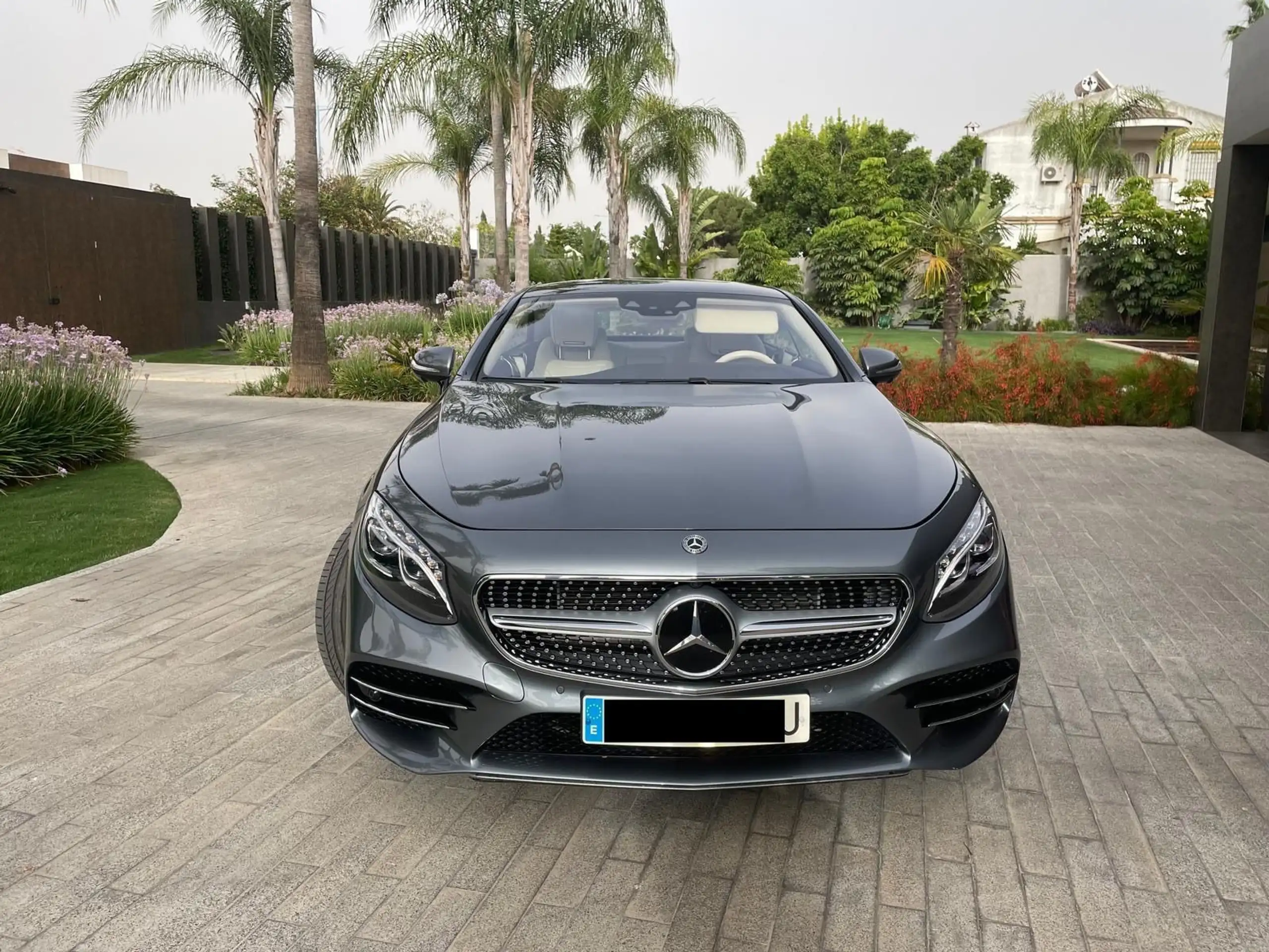 Mercedes-Benz - S 560