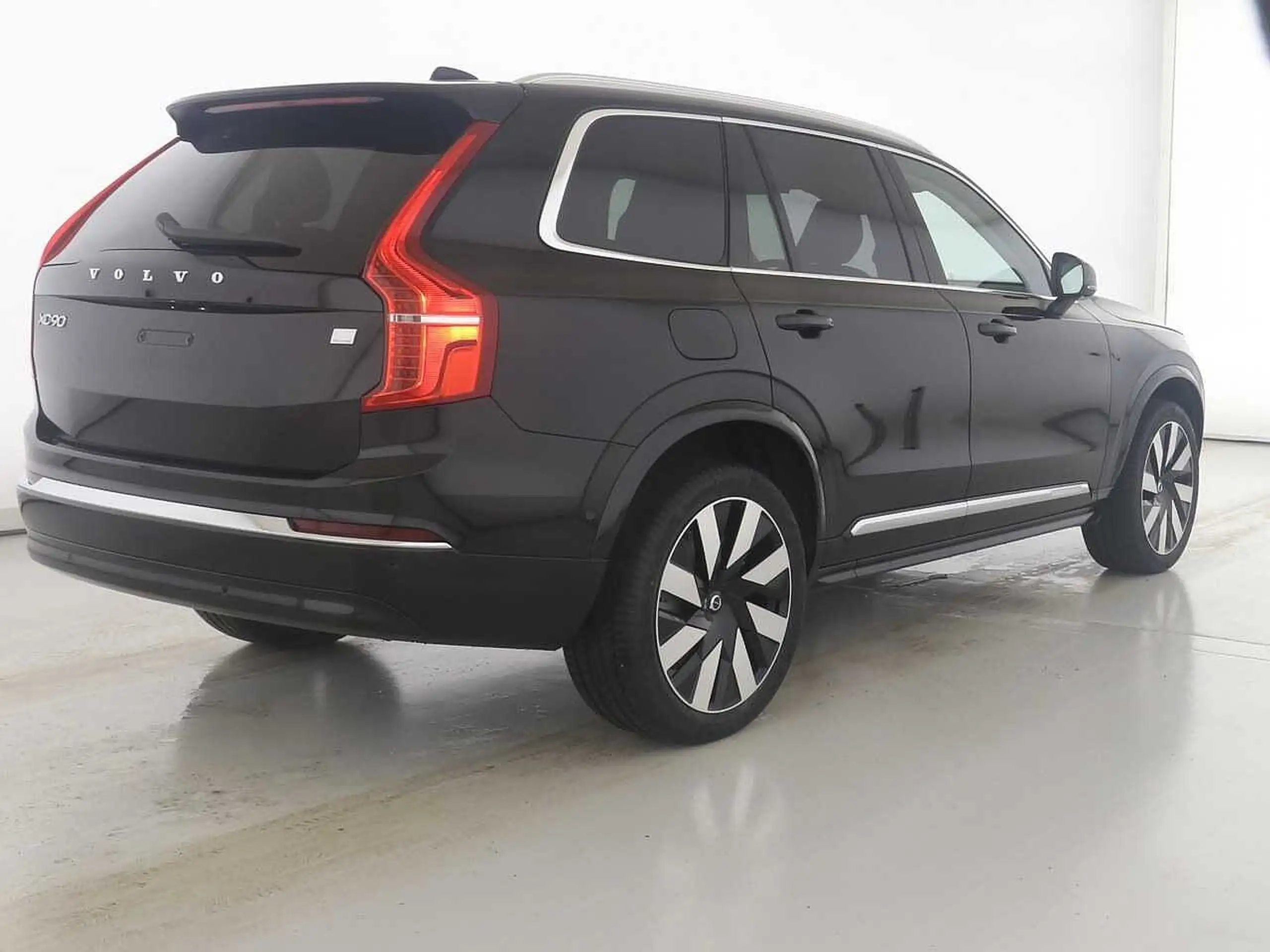 Volvo - XC90