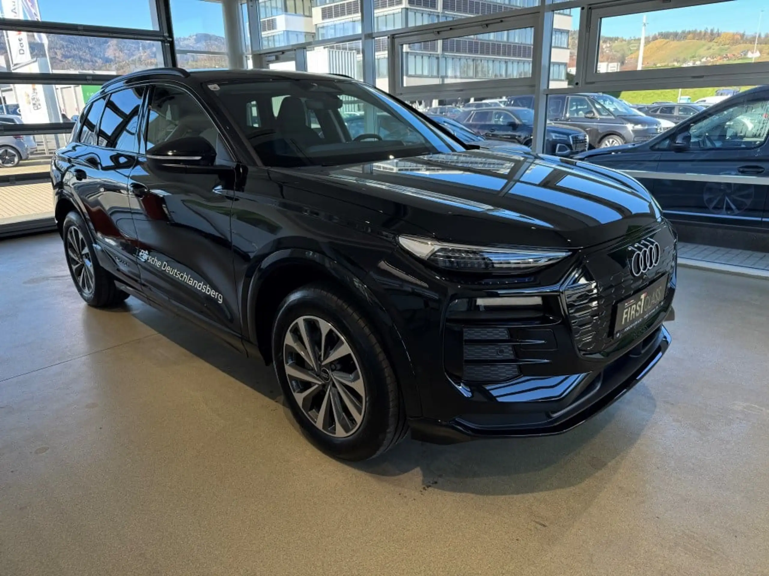 Audi - Q6