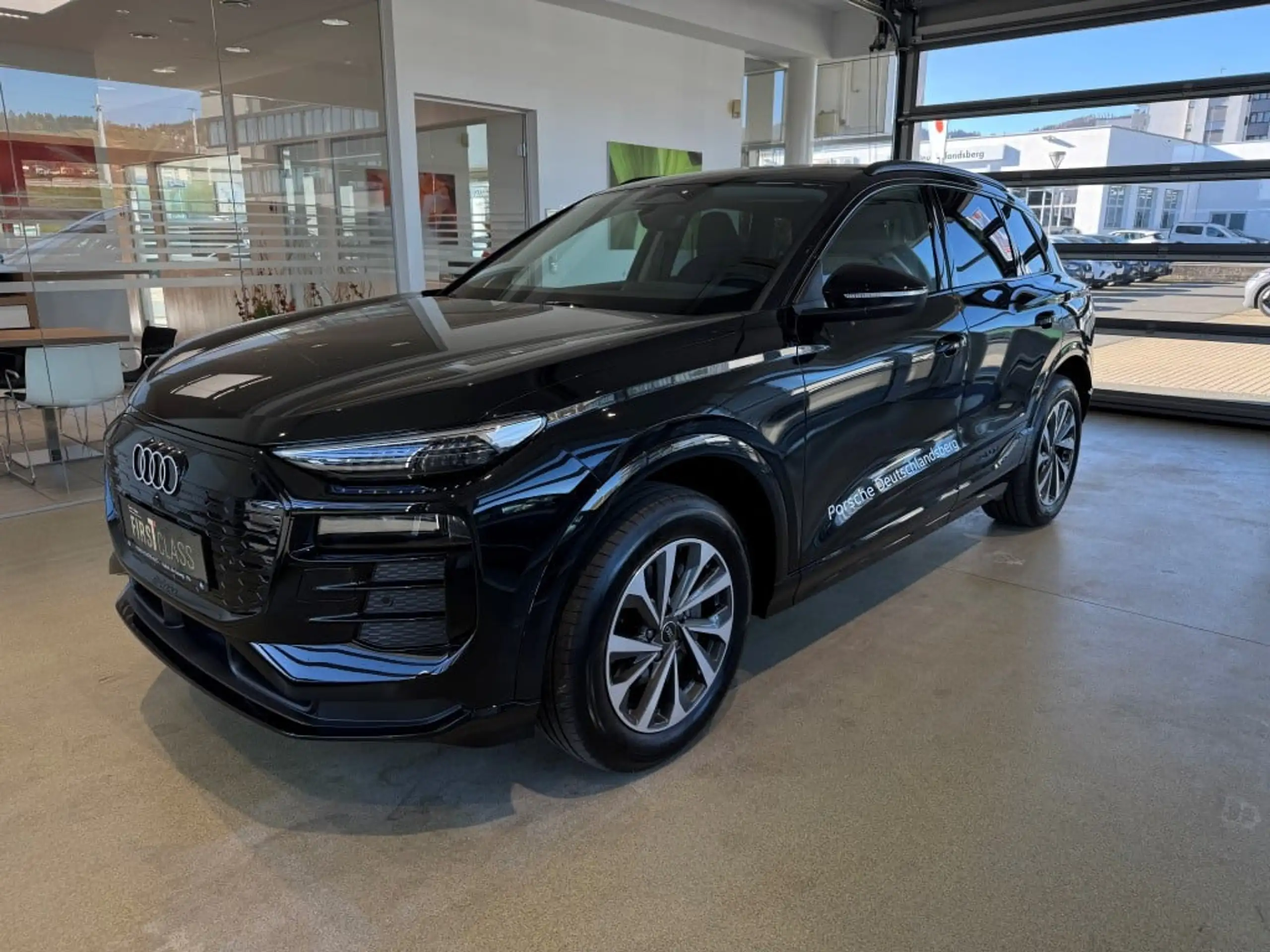 Audi - Q6