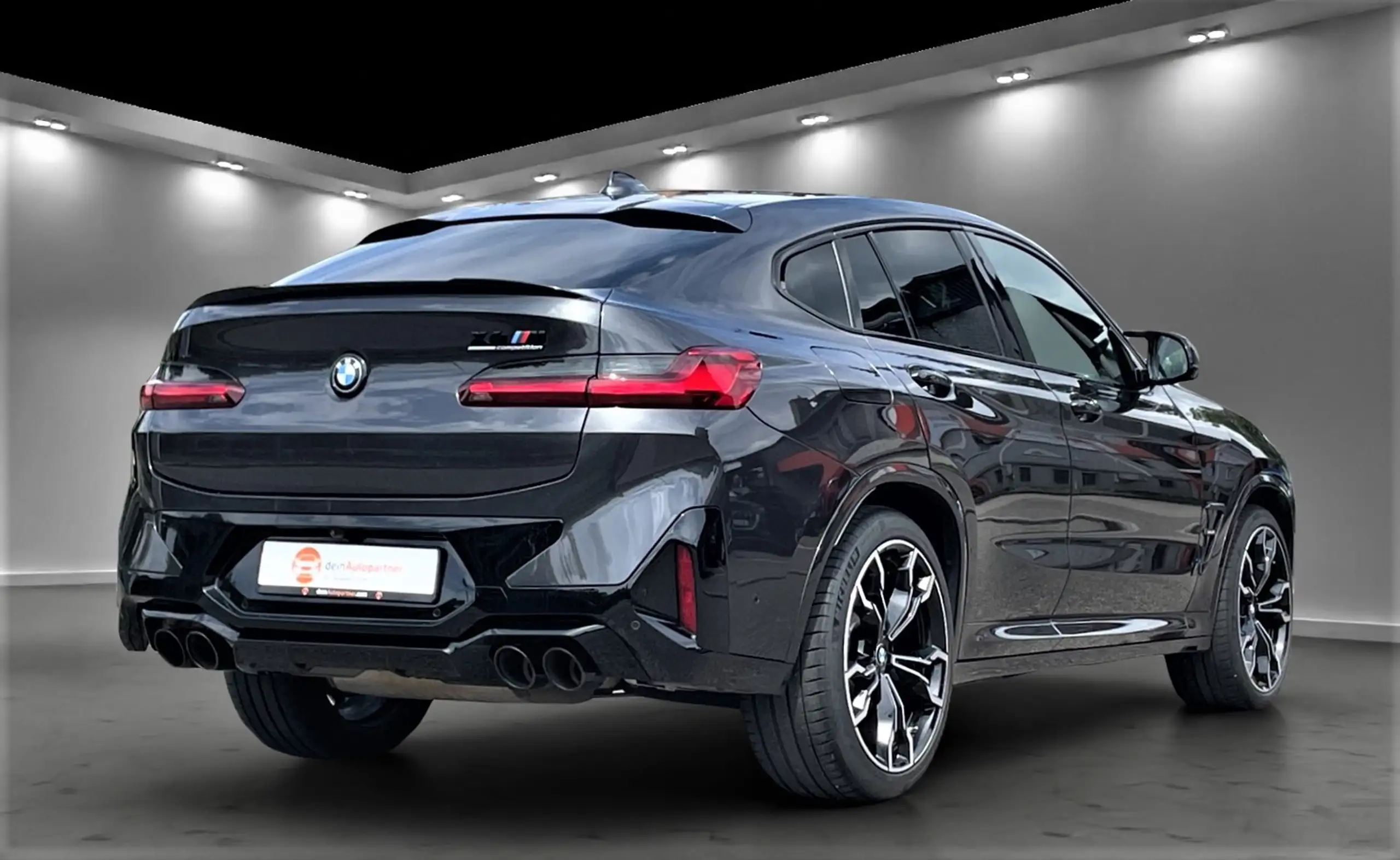 BMW - X4 M