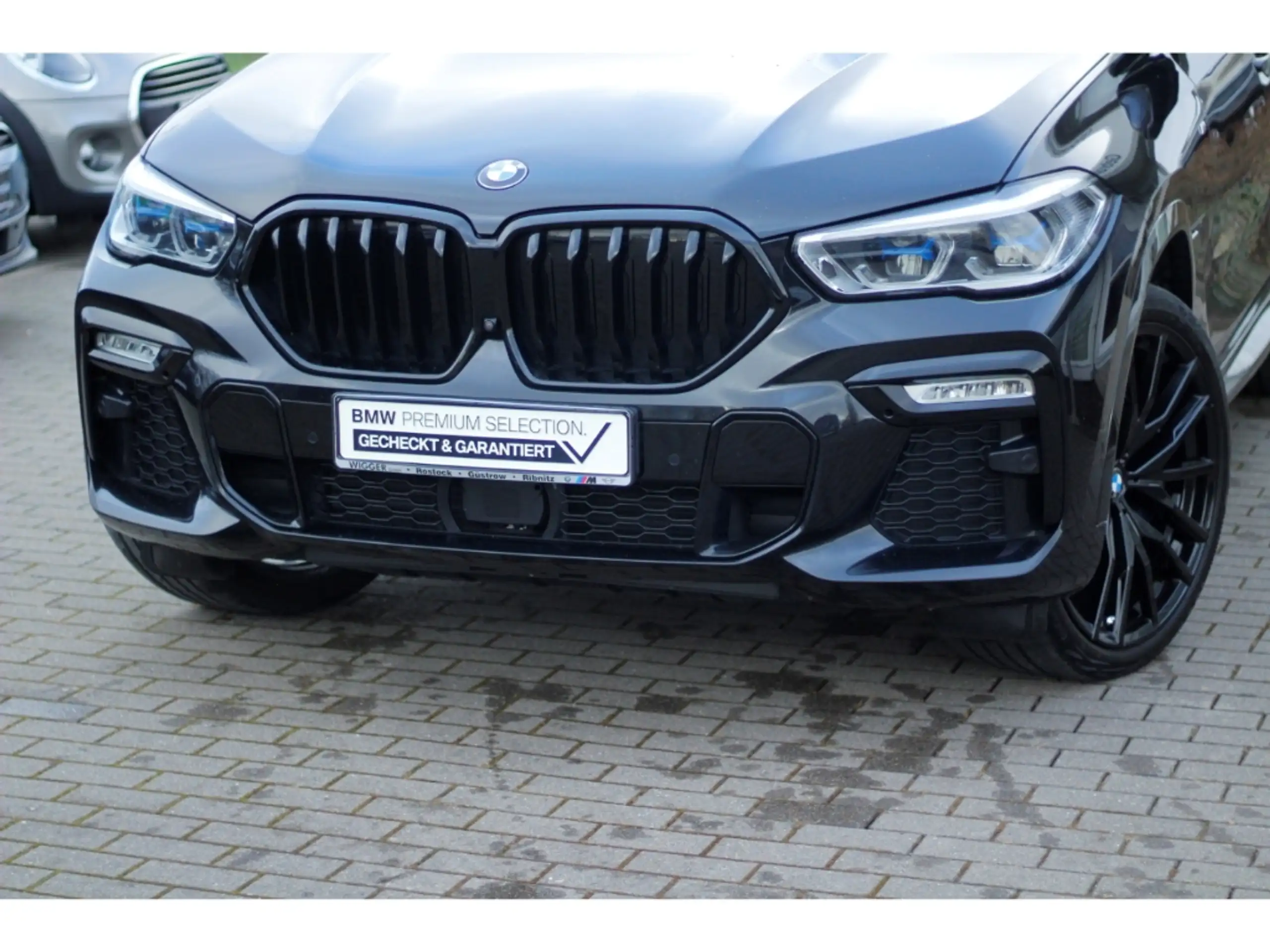 BMW - X6