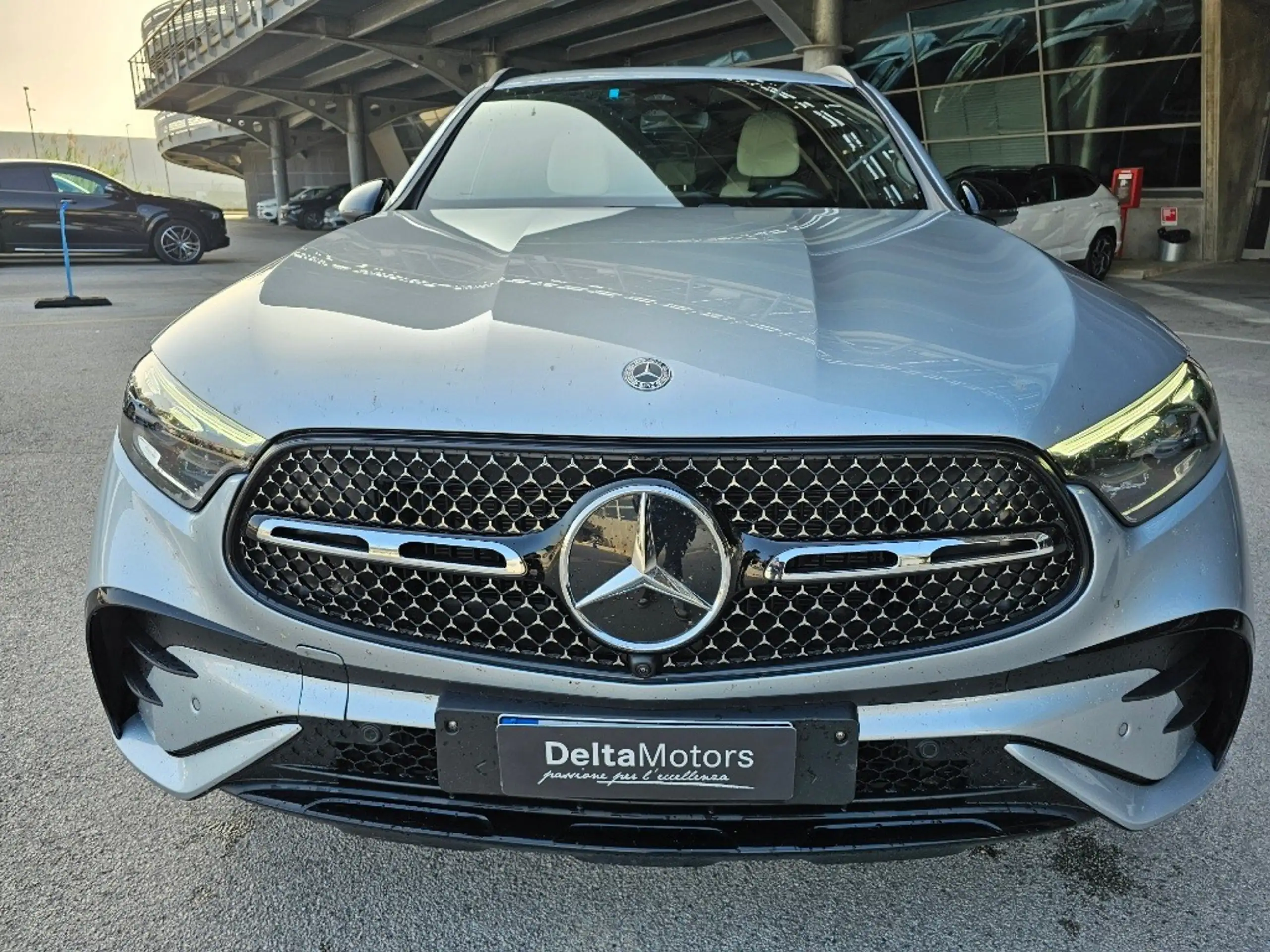 Mercedes-Benz - GLC 220