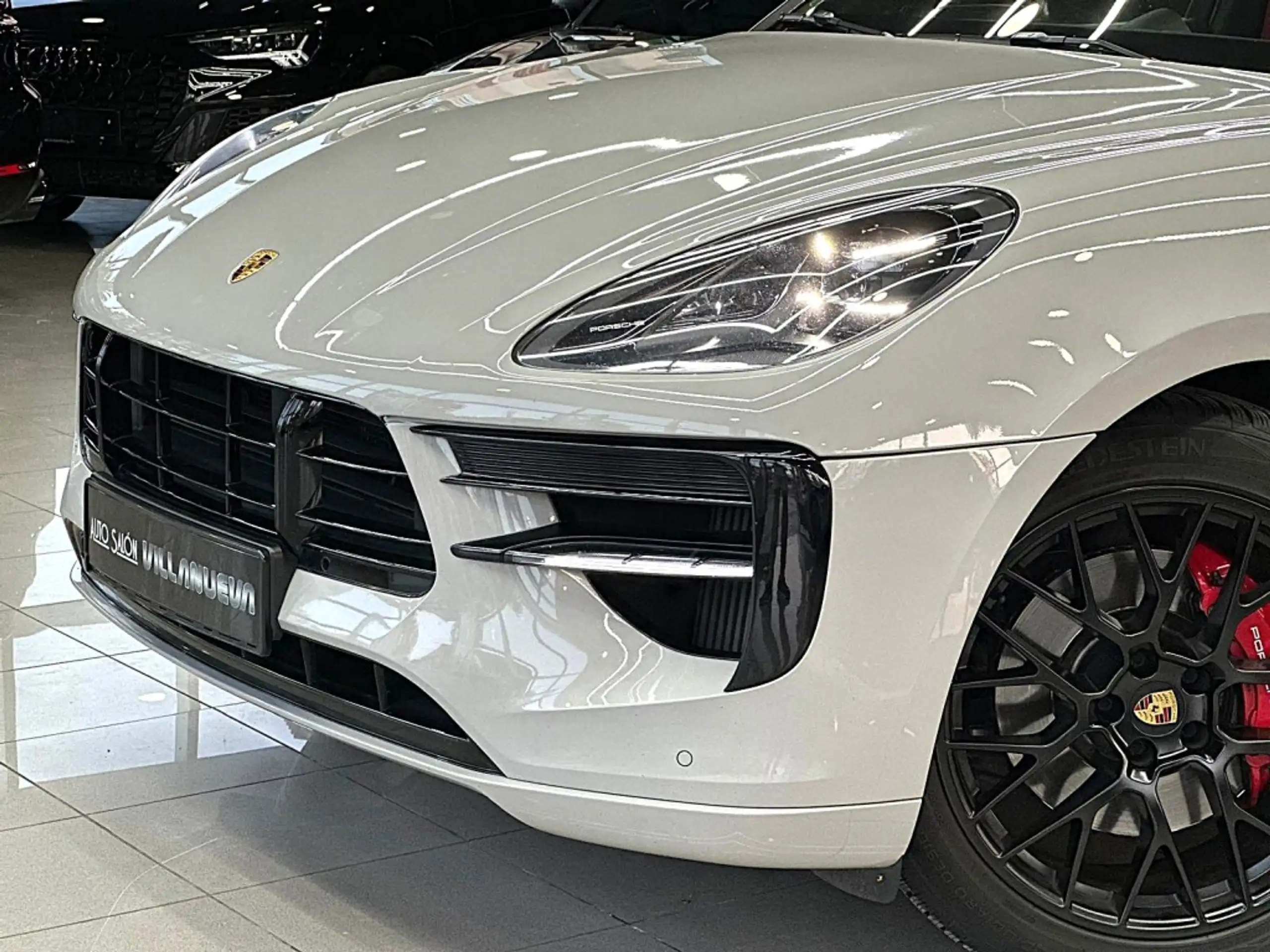 Porsche - Macan