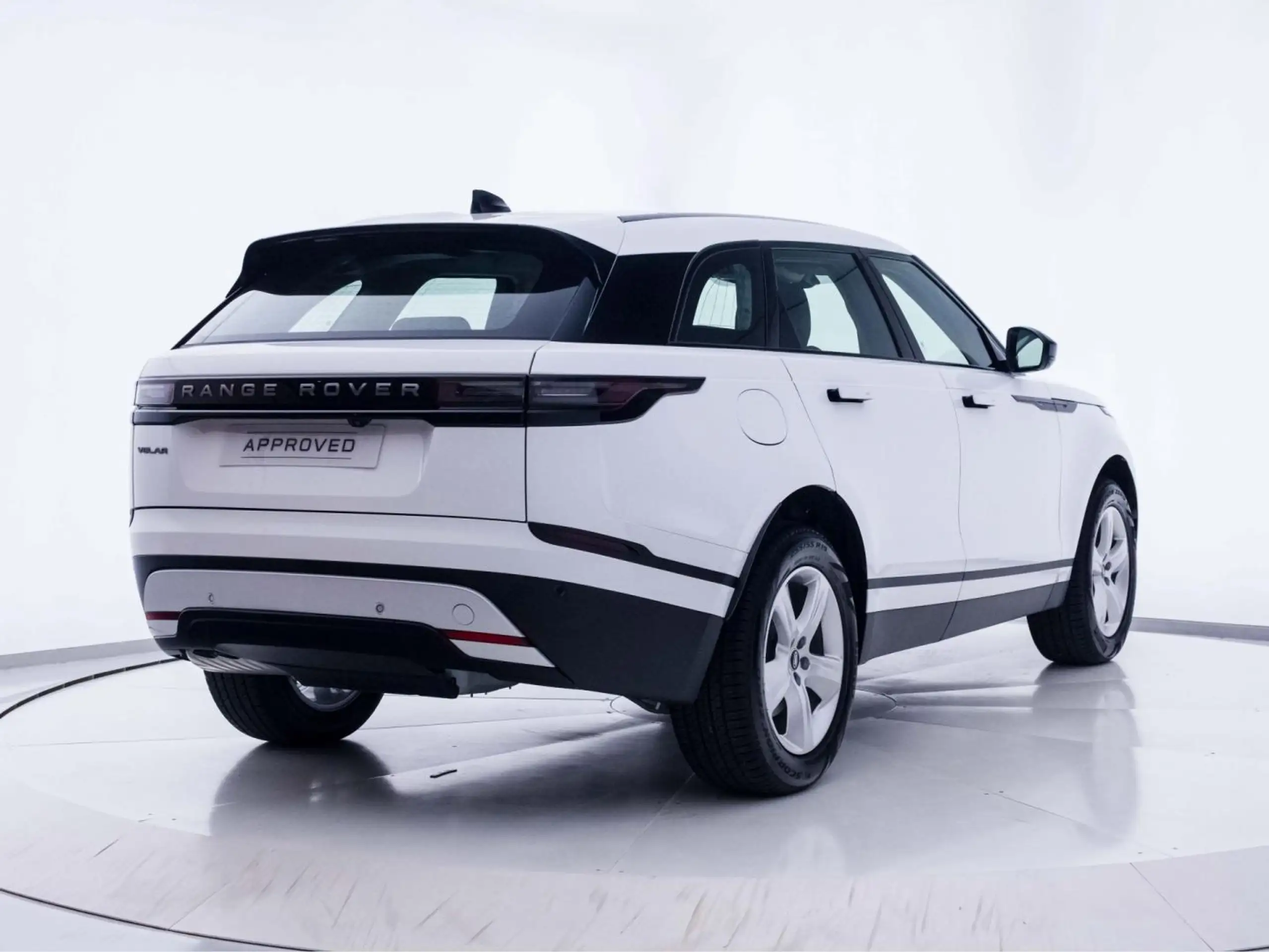 Land Rover - Range Rover Velar