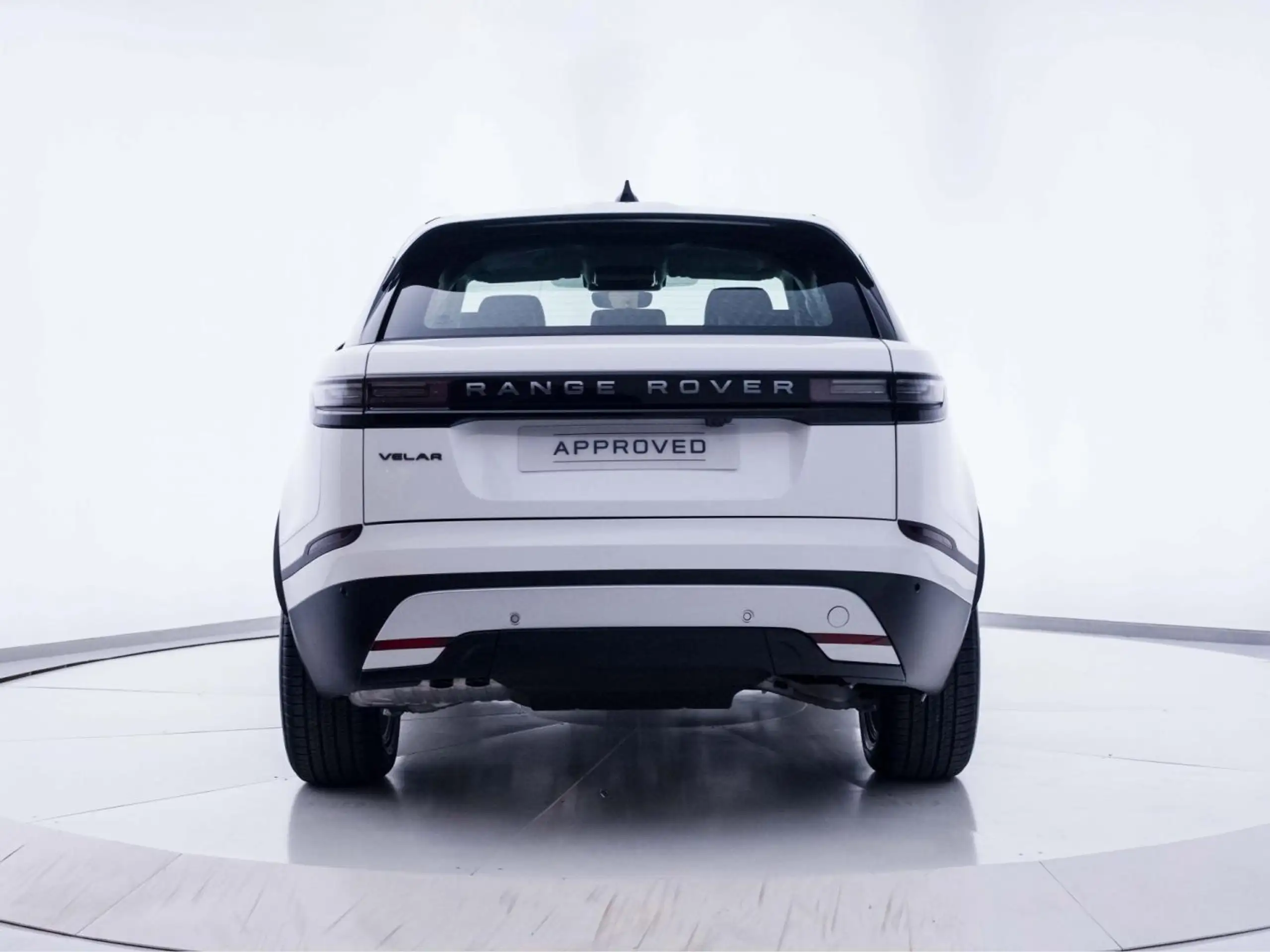 Land Rover - Range Rover Velar