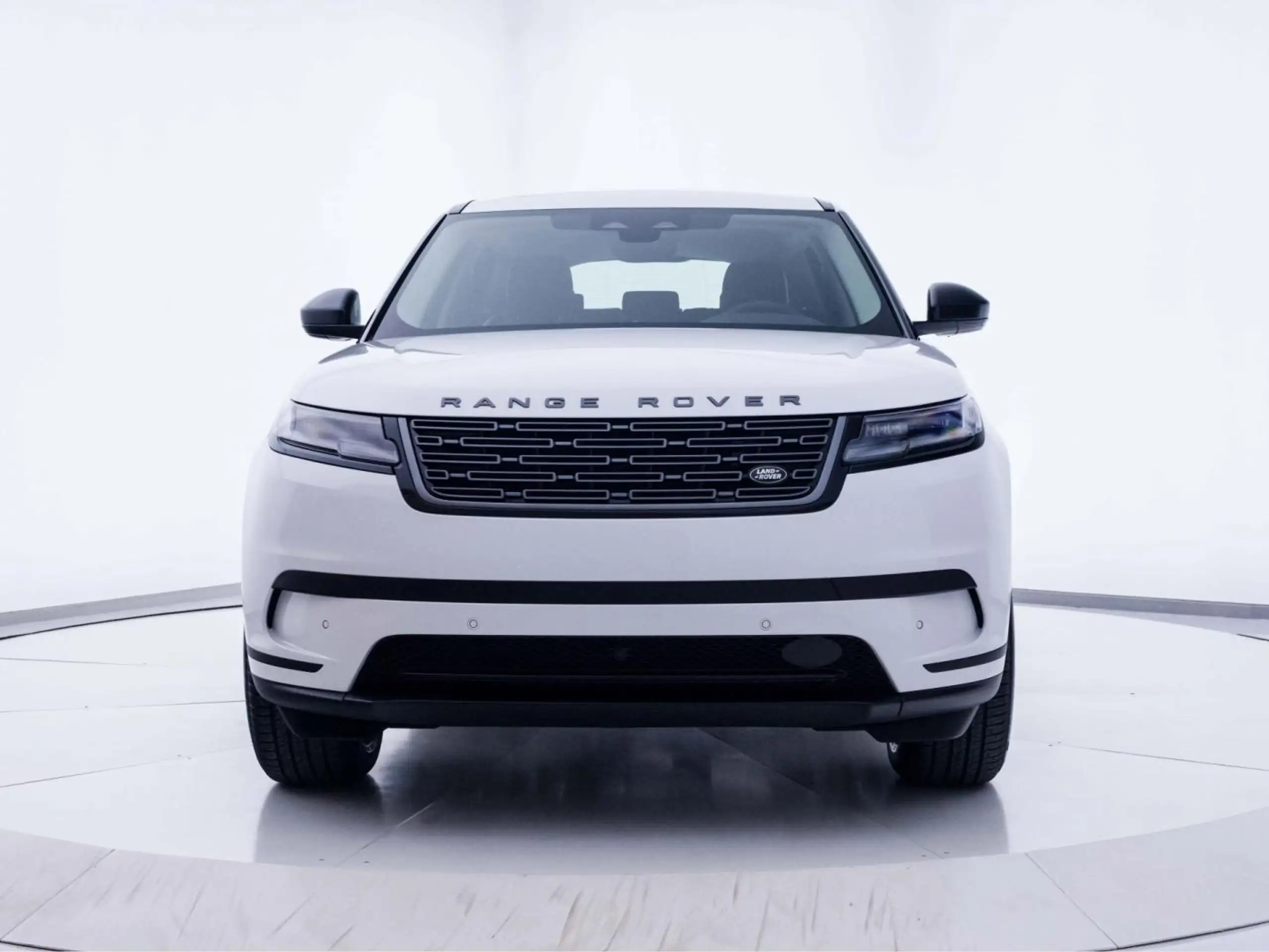 Land Rover - Range Rover Velar