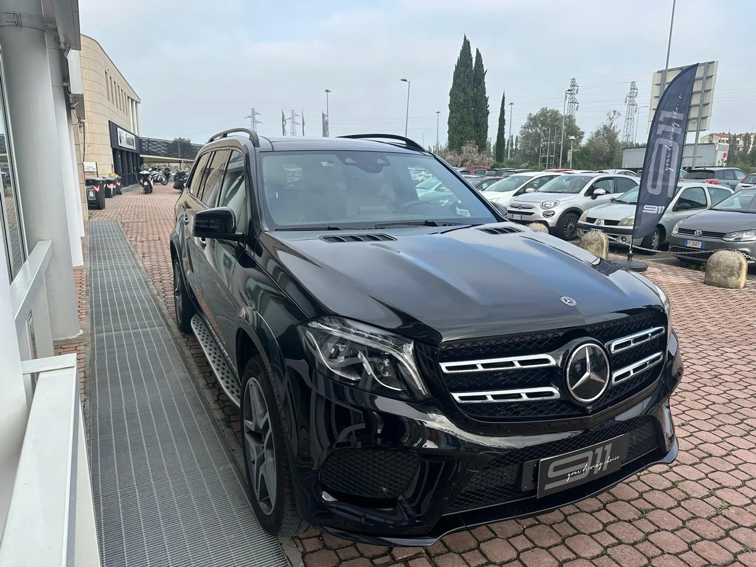 Mercedes-Benz - GLS 350