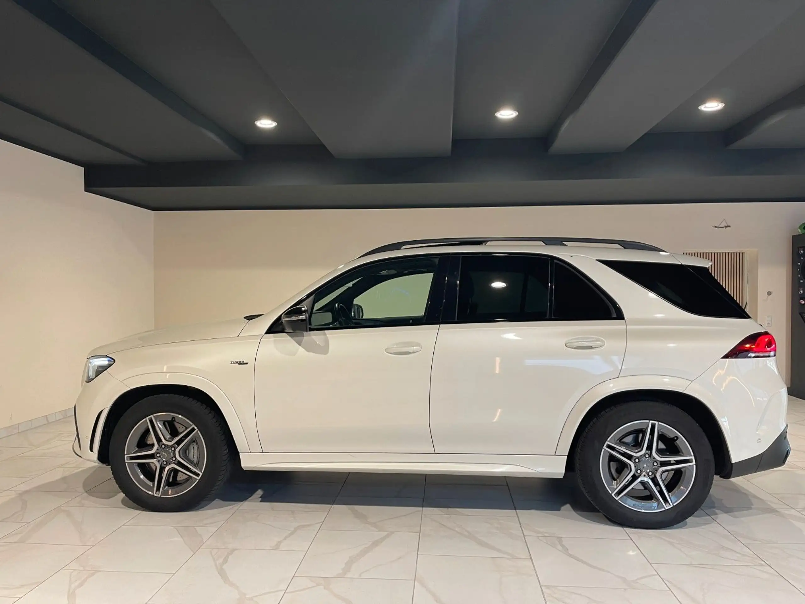 Mercedes-Benz - GLE 53 AMG