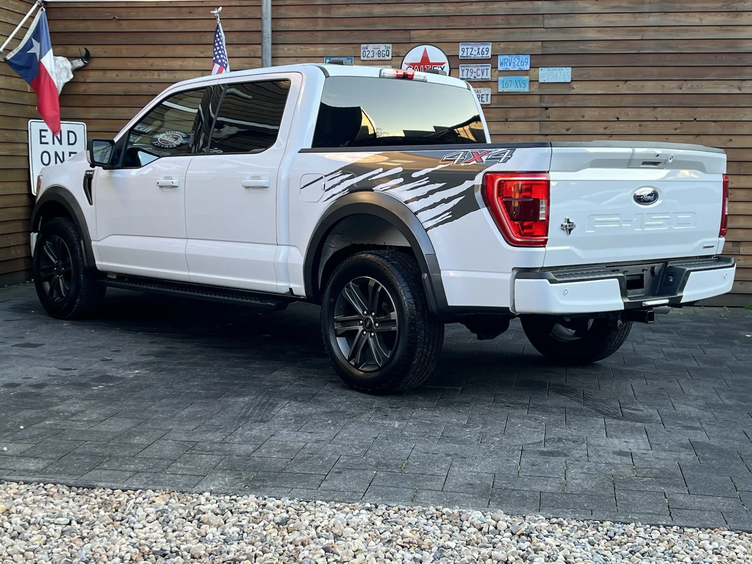 Ford - F 150