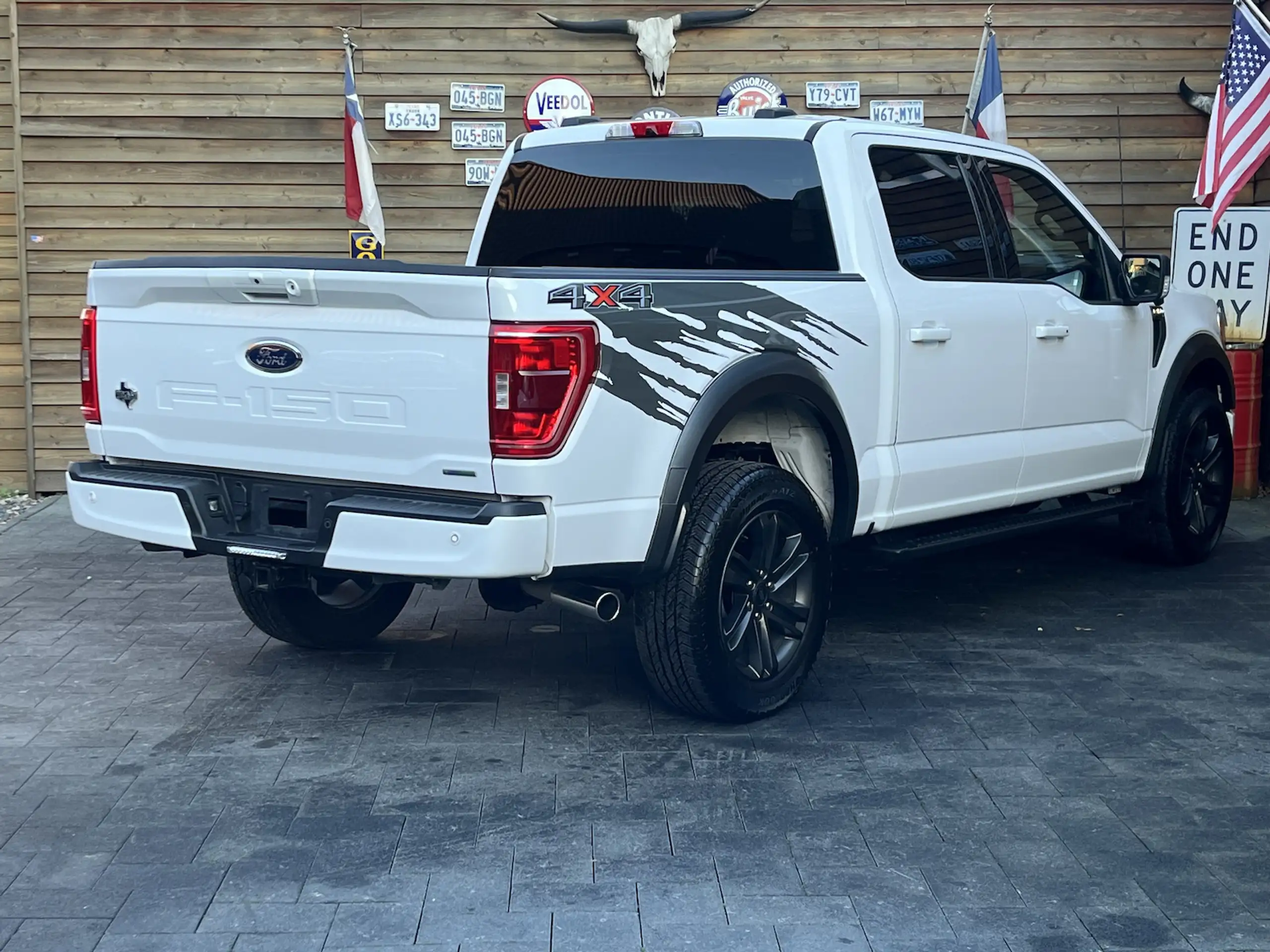 Ford - F 150