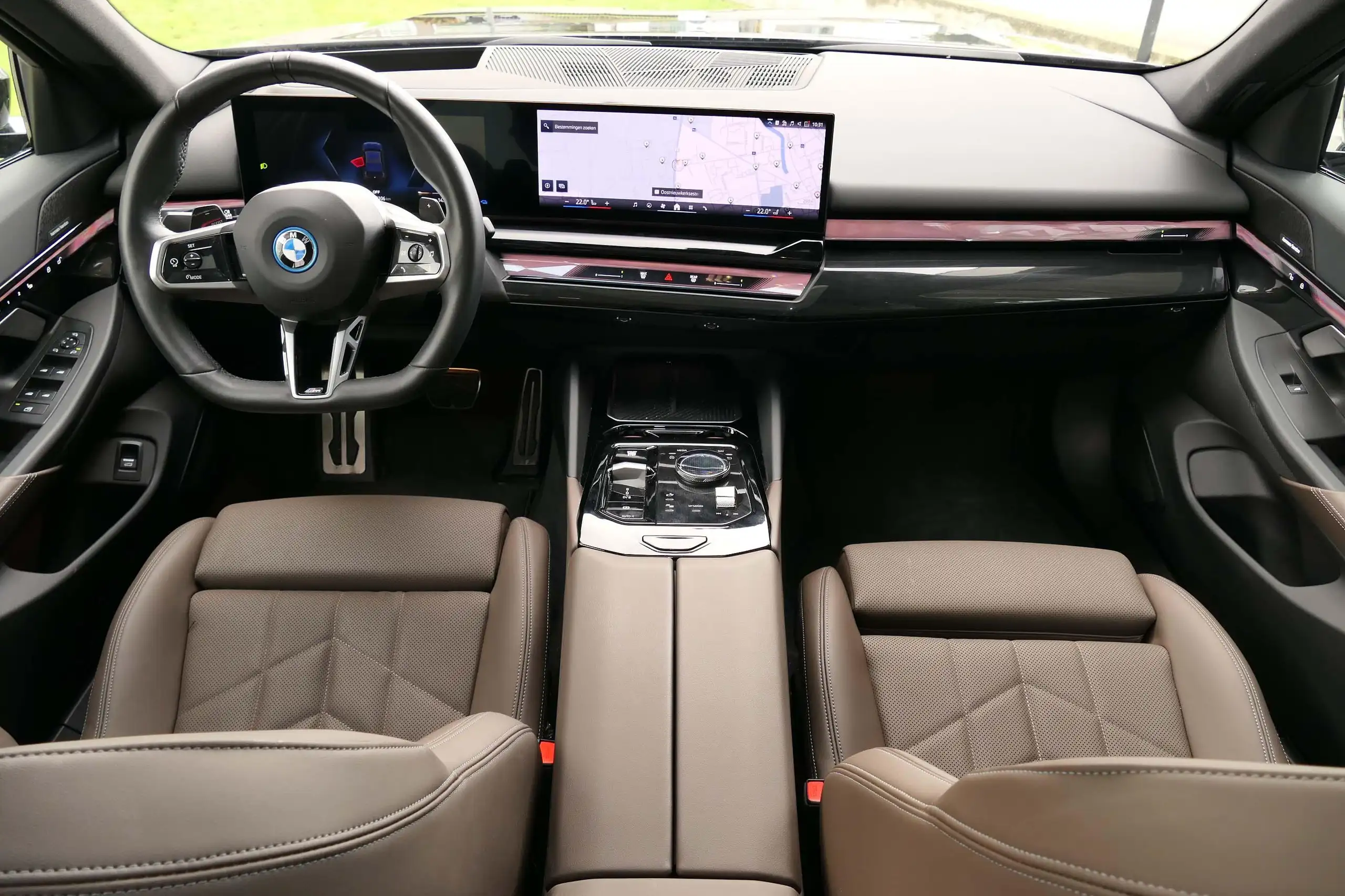 BMW - 530