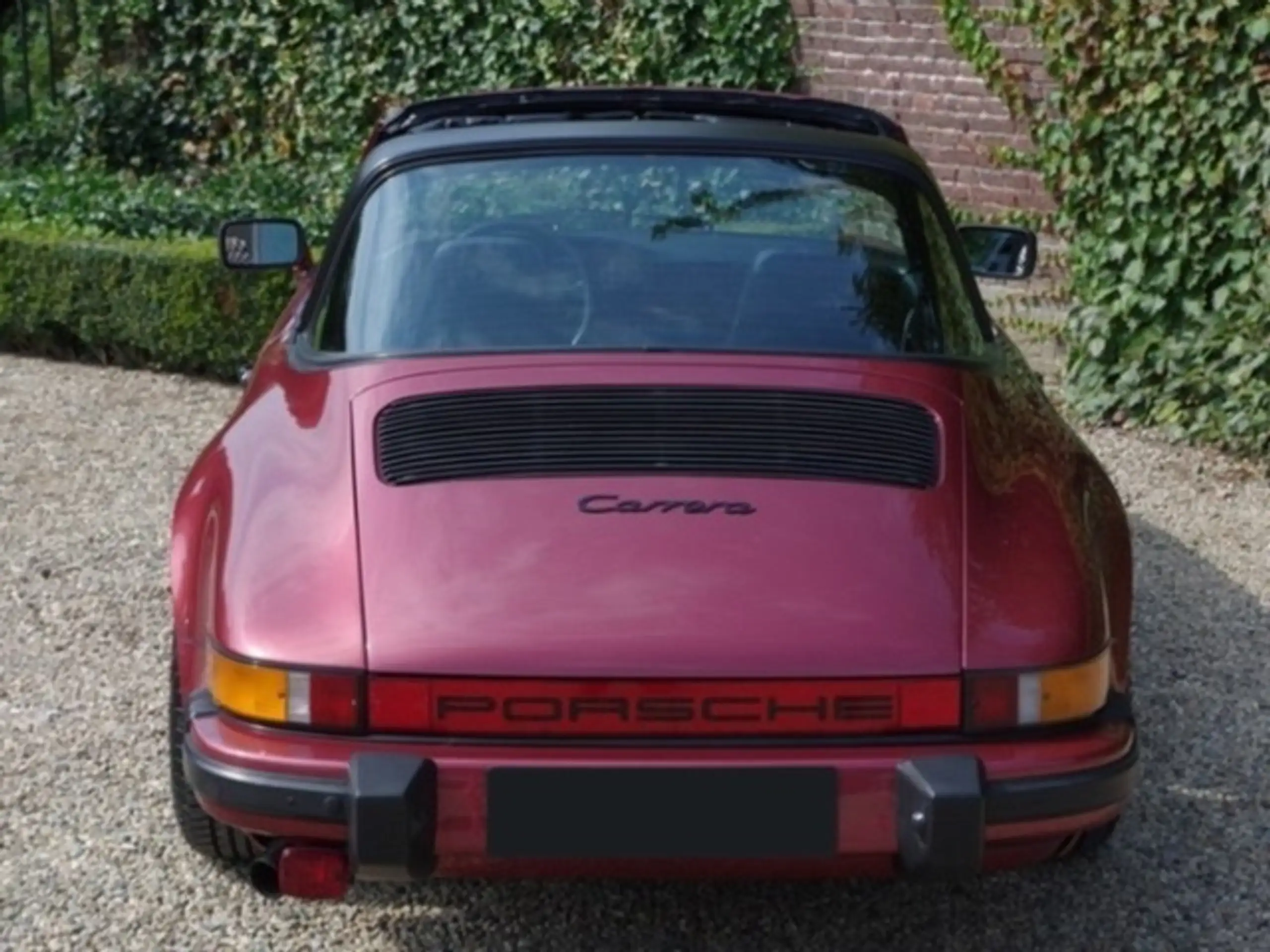 Porsche - 911