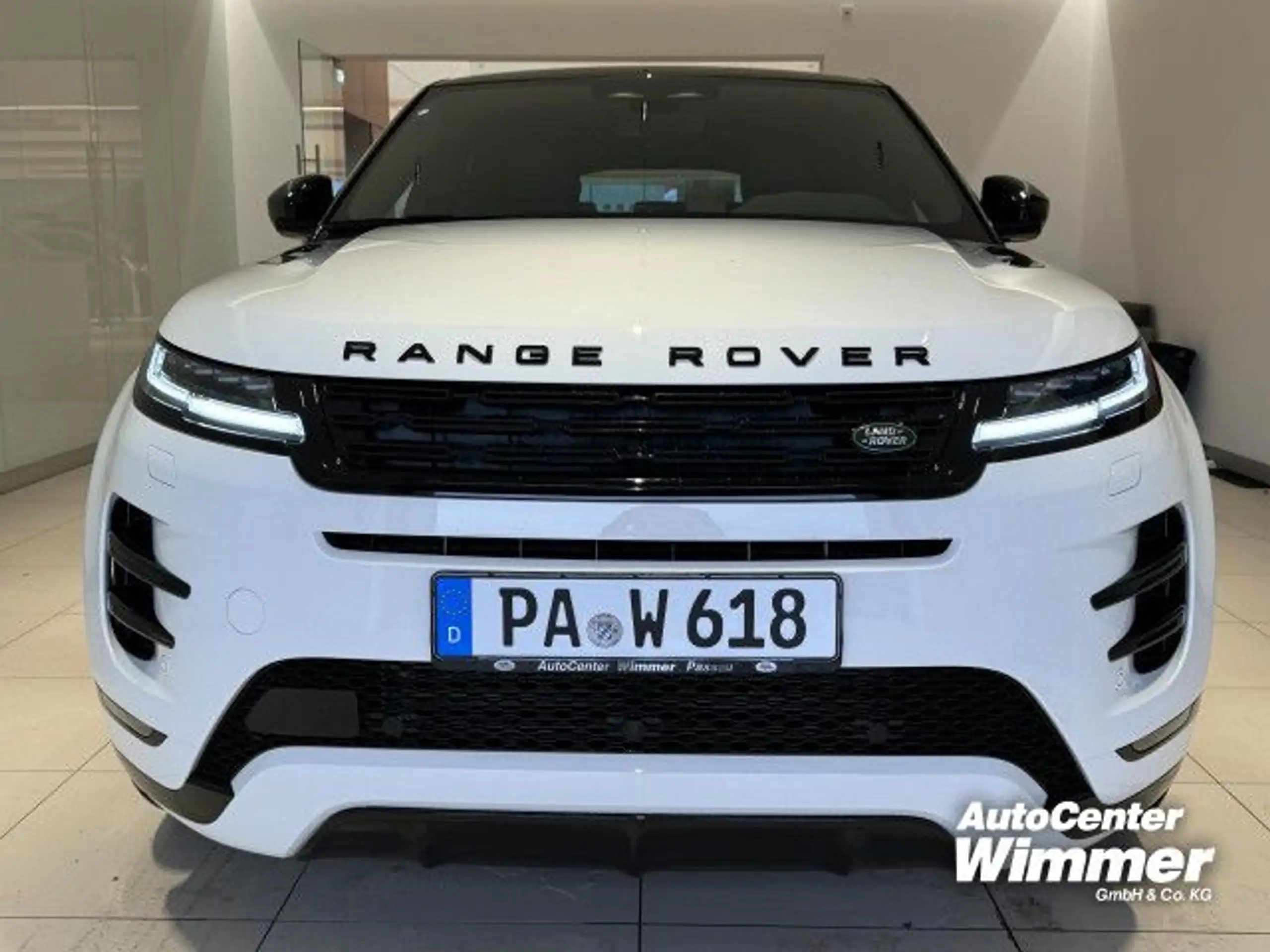 Land Rover - Range Rover Evoque