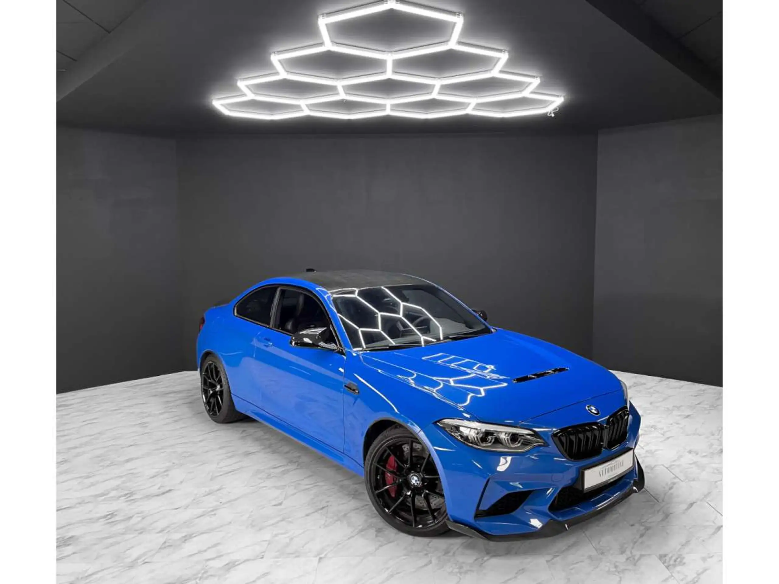 BMW - M2