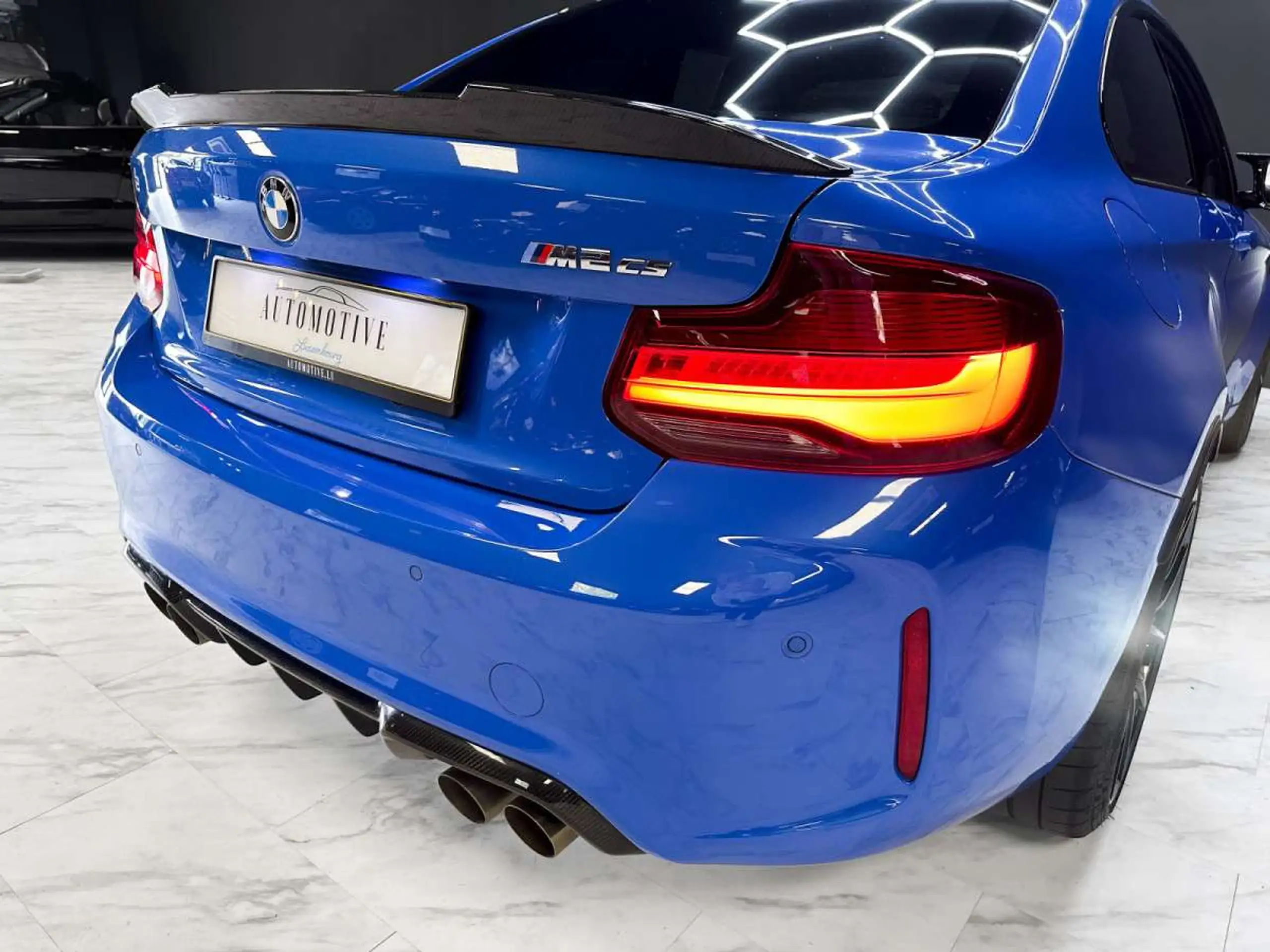 BMW - M2