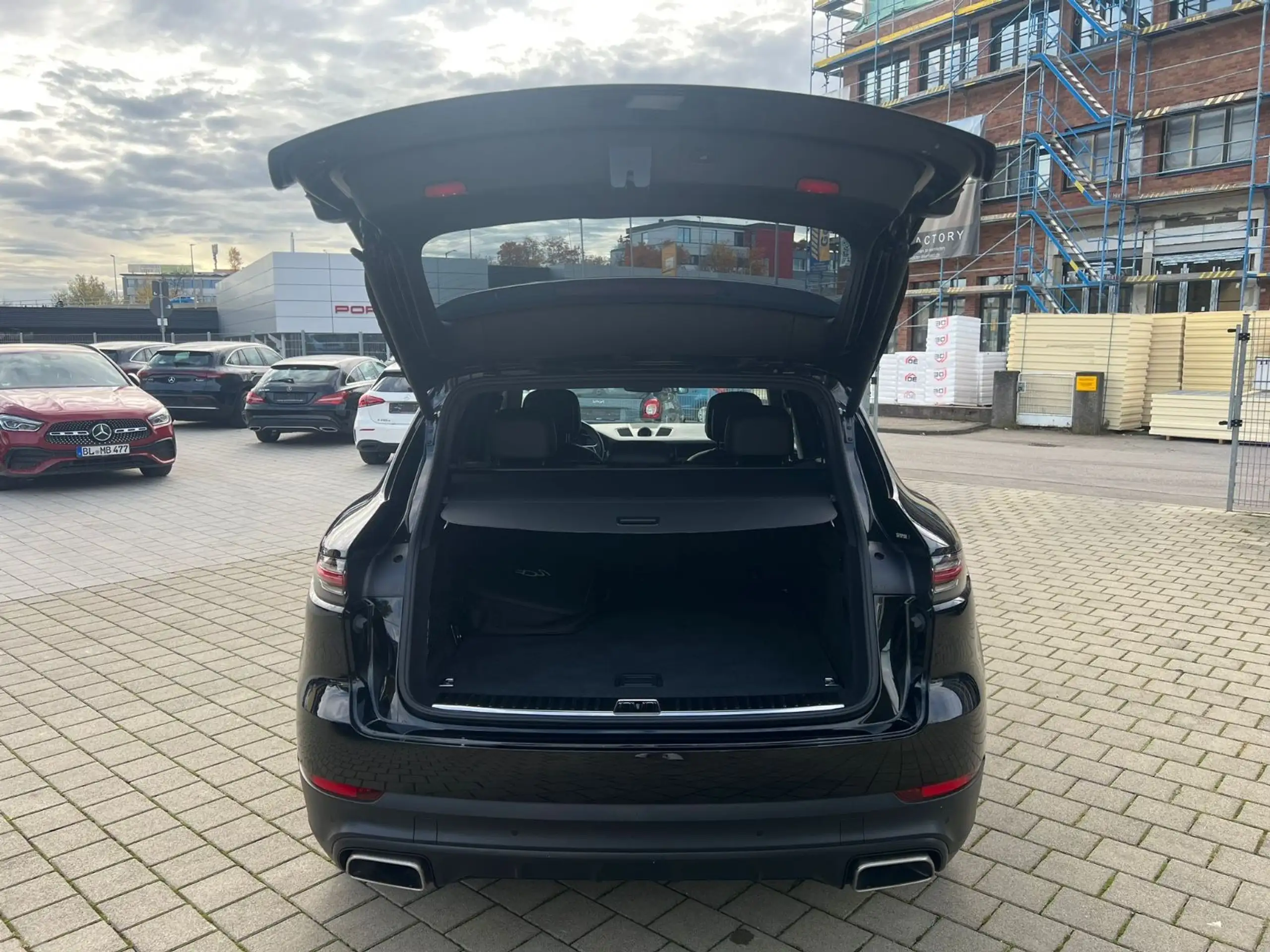 Porsche - Cayenne