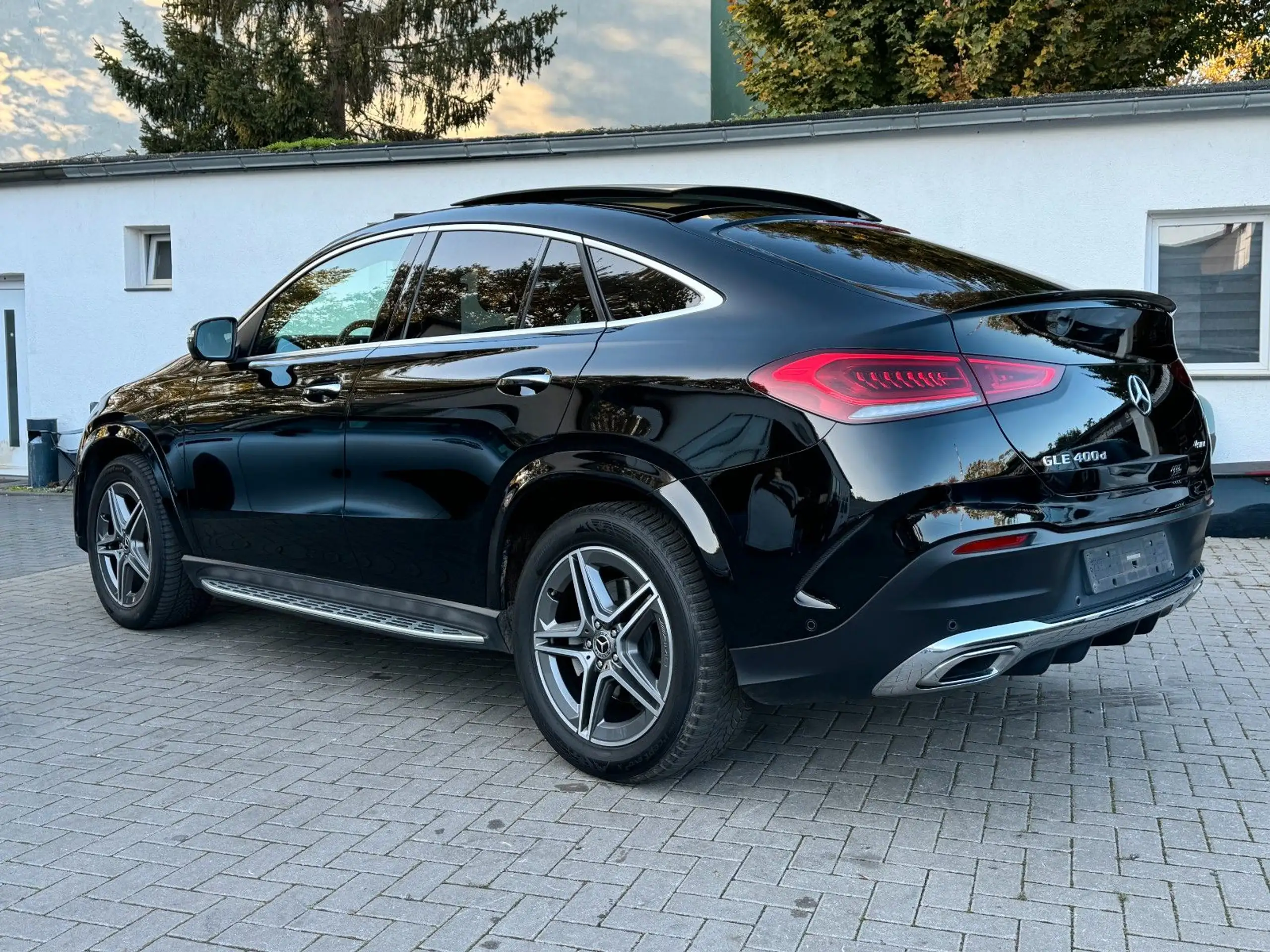 Mercedes-Benz - GLE 400