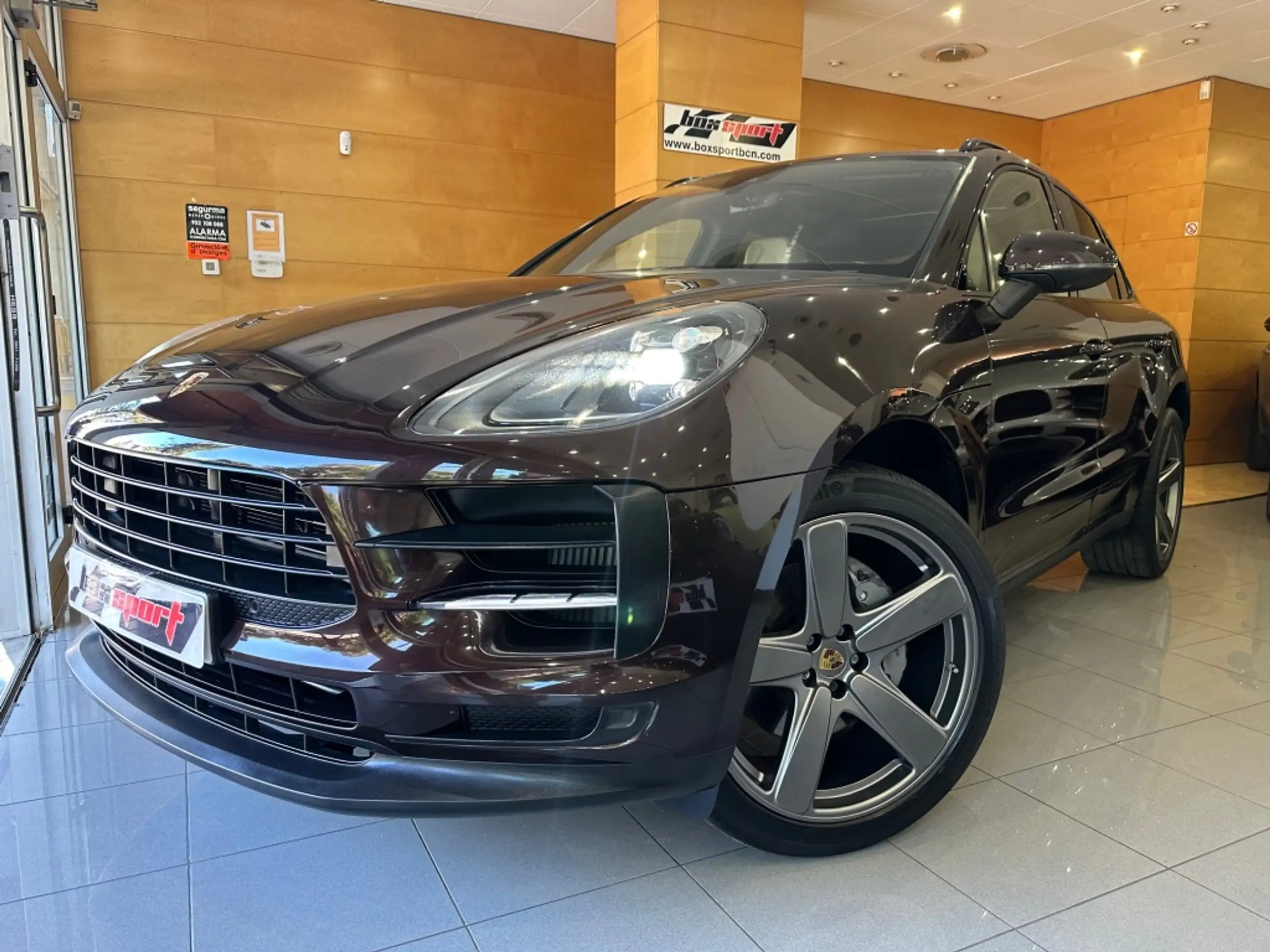 Porsche - Macan