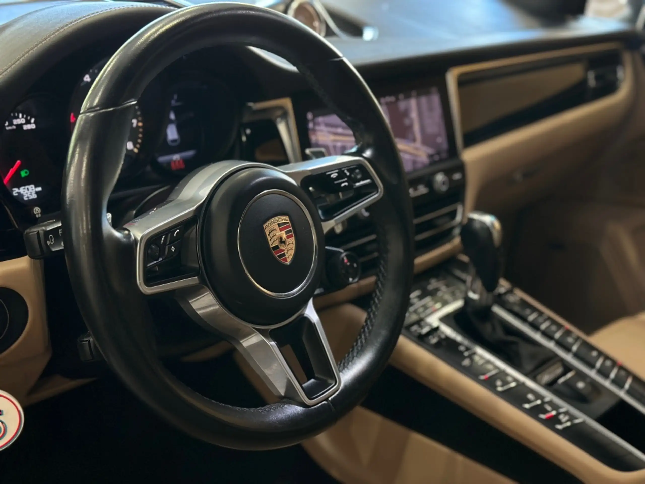 Porsche - Macan