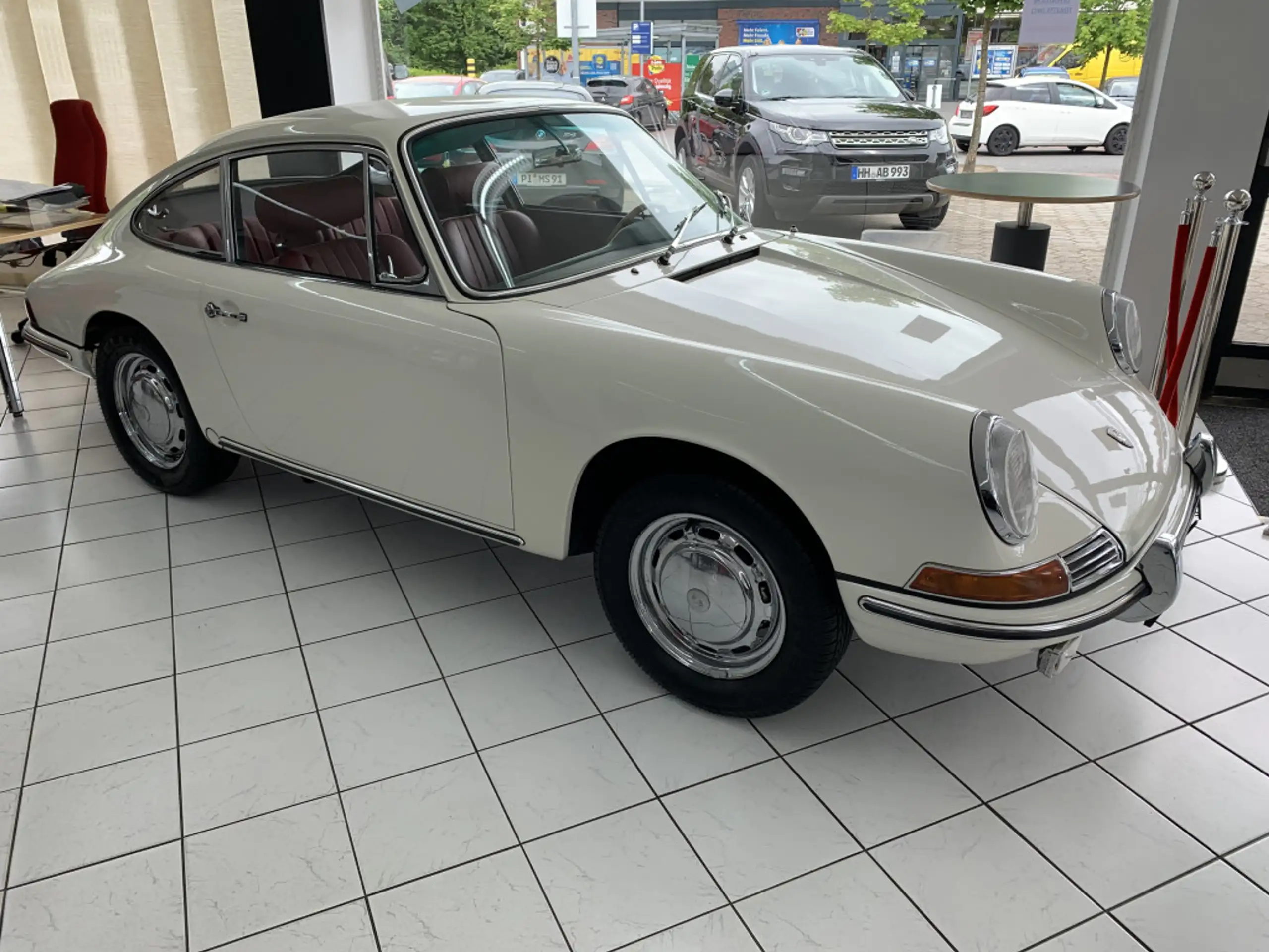 Porsche - 912