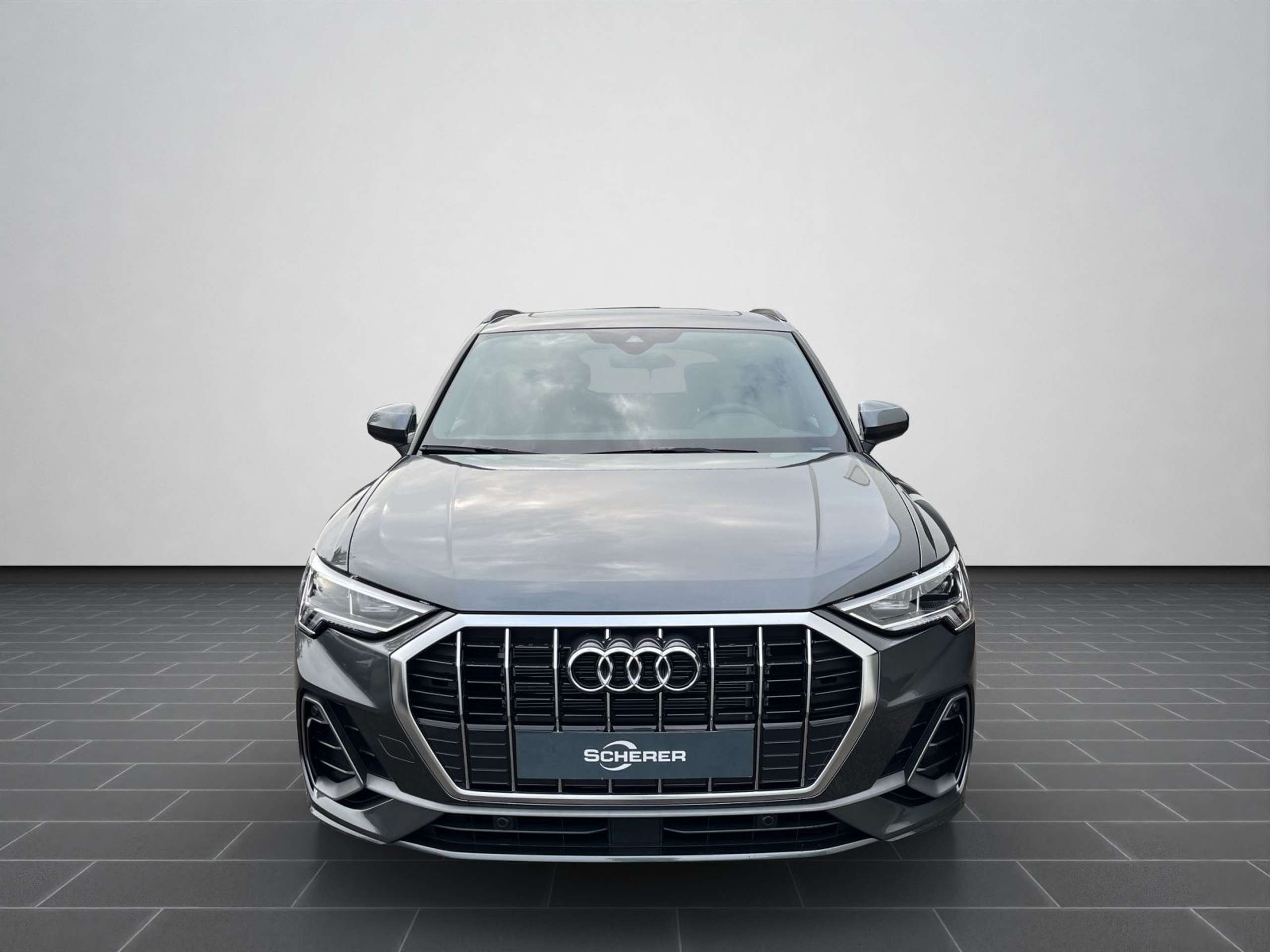 Audi - Q3