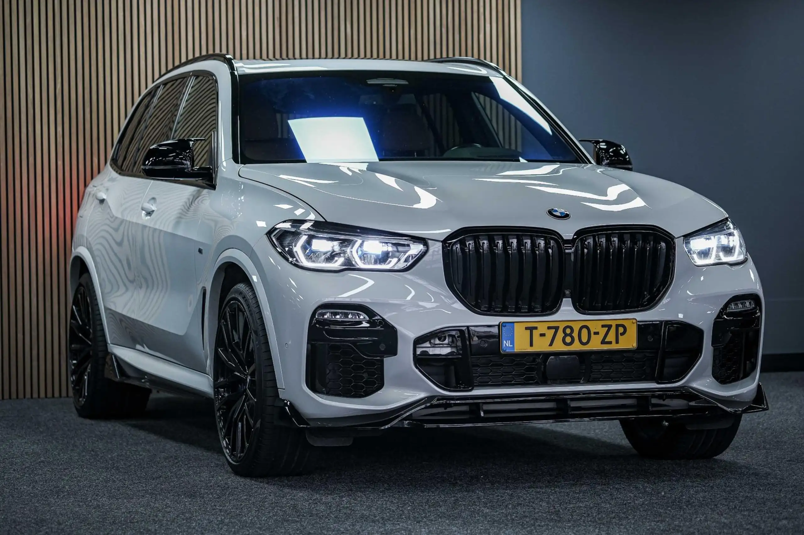 BMW - X5