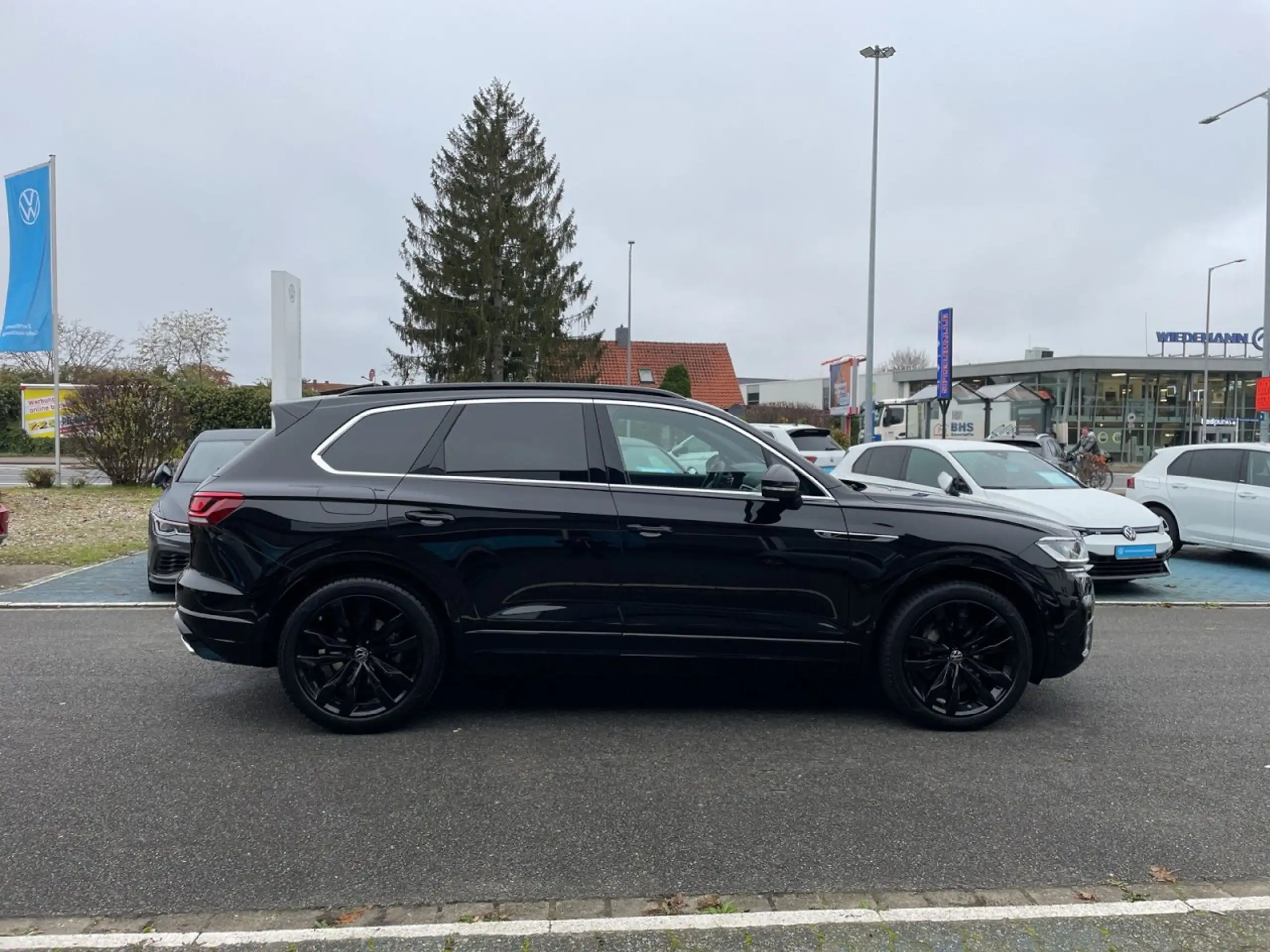 Volkswagen - Touareg