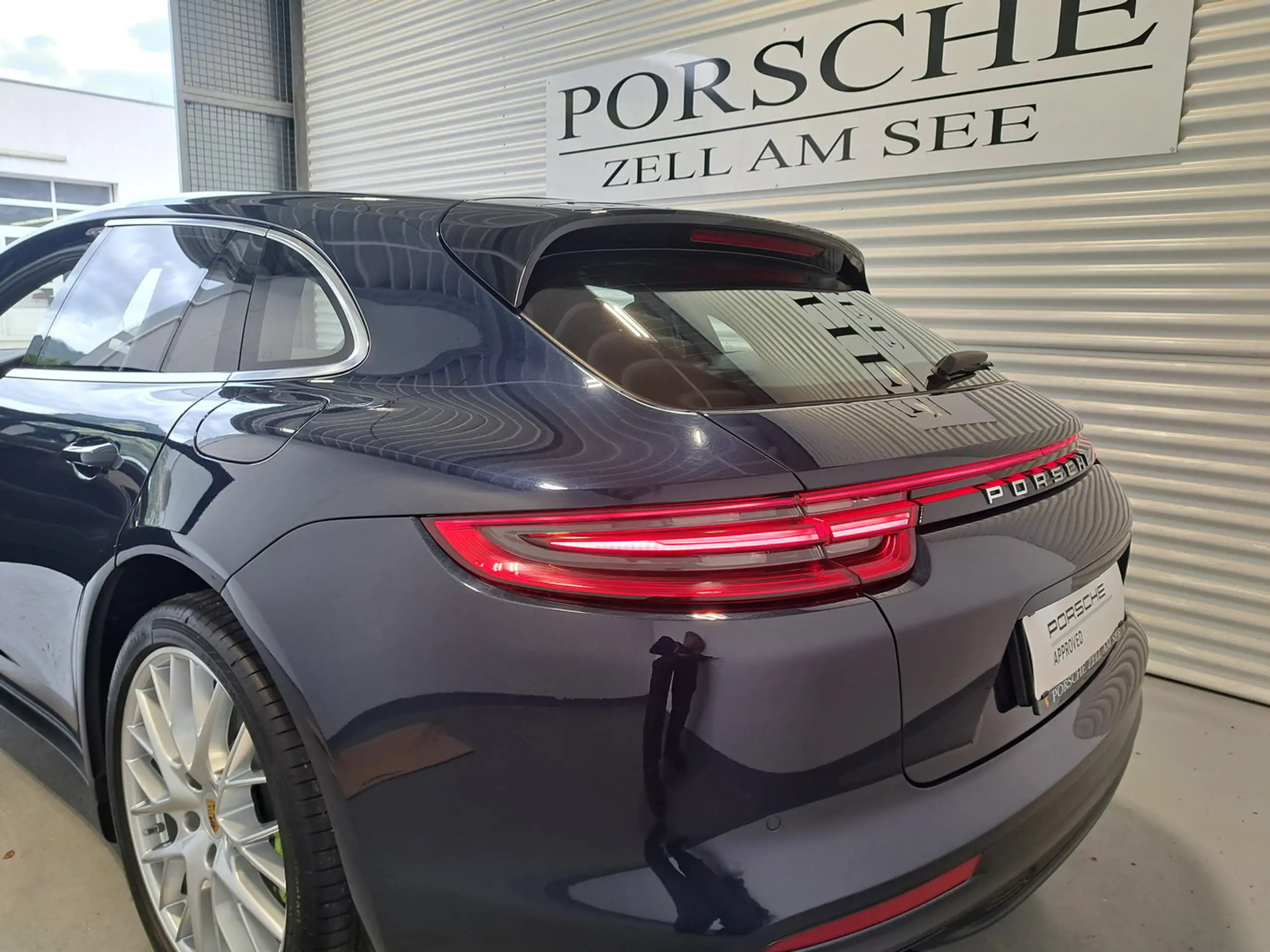 Porsche - Panamera