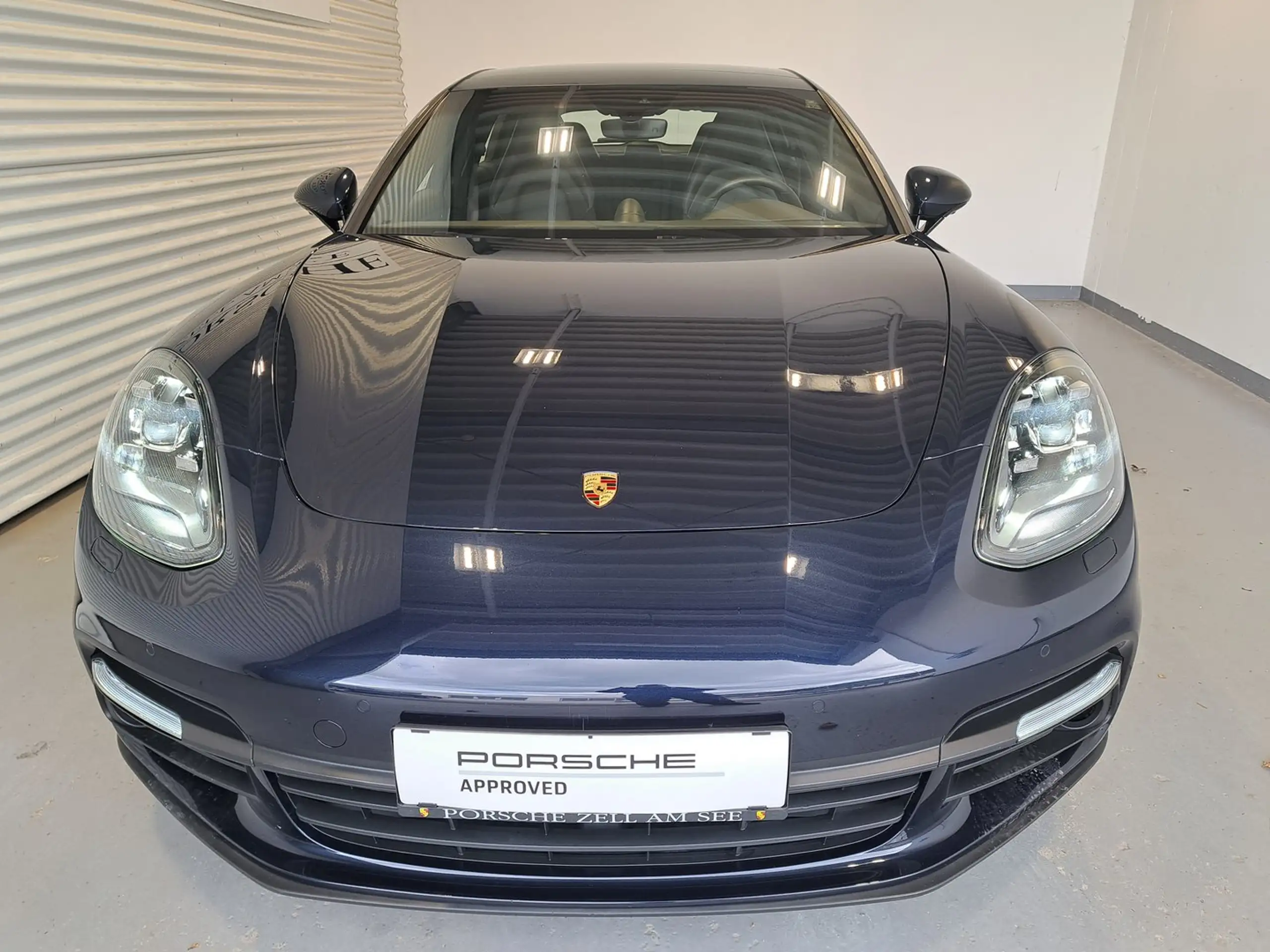 Porsche - Panamera