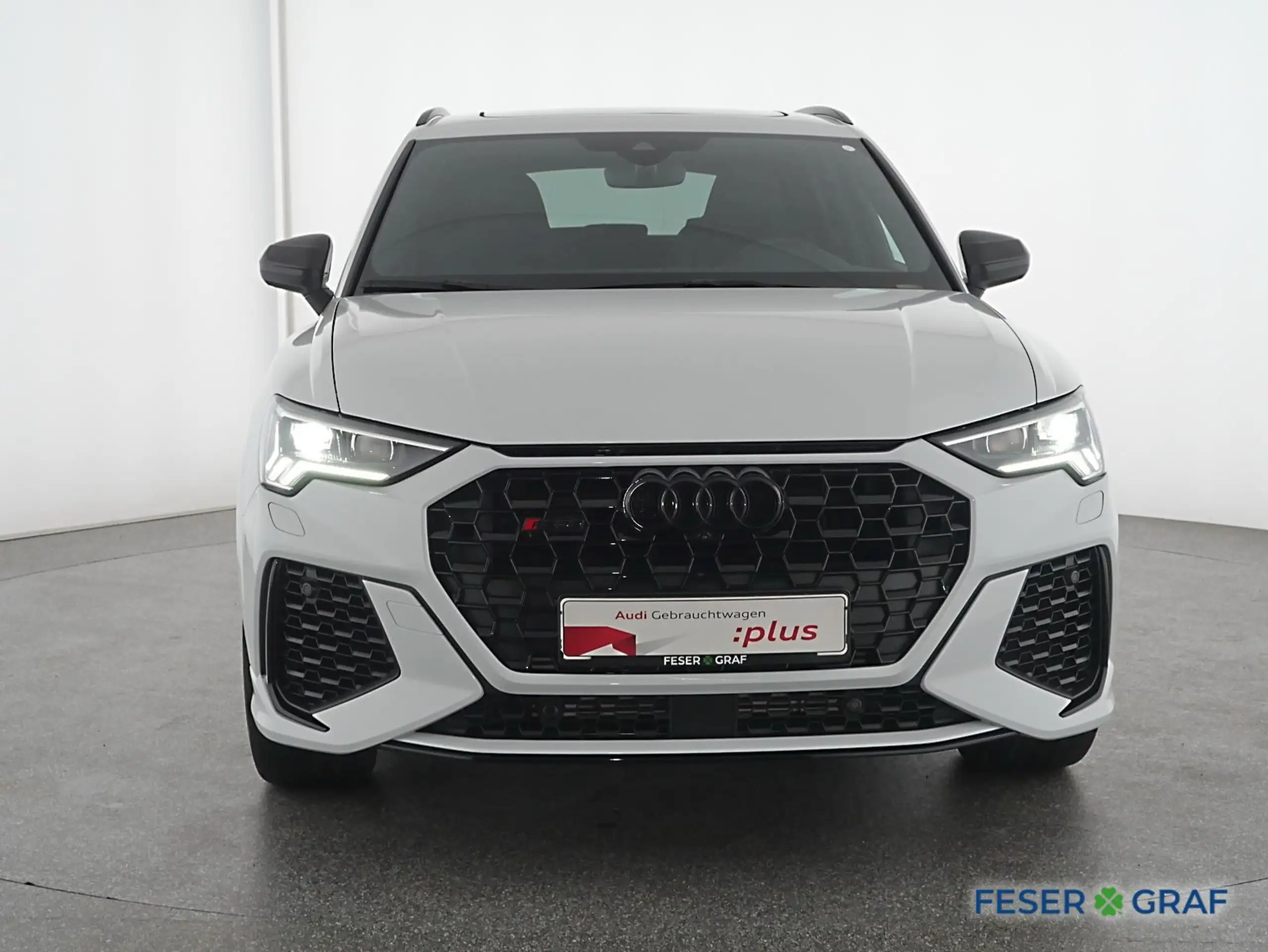 Audi - RS Q3