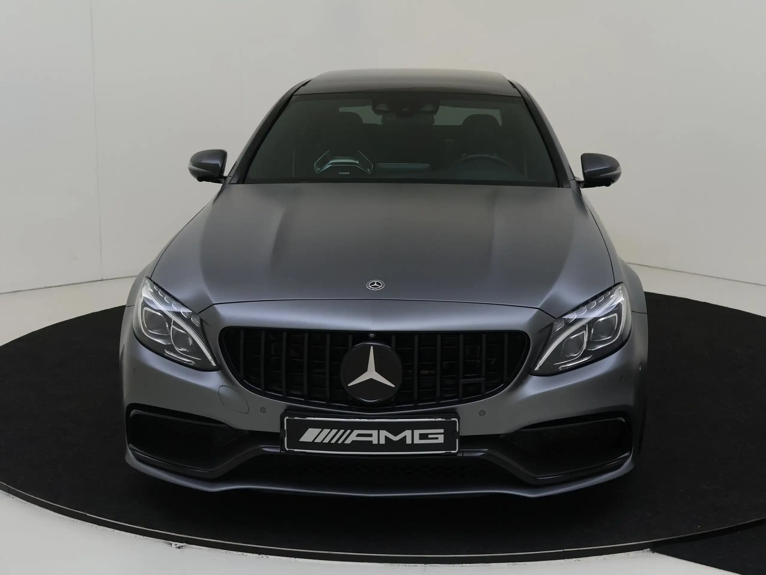 Mercedes-Benz - C 63 AMG