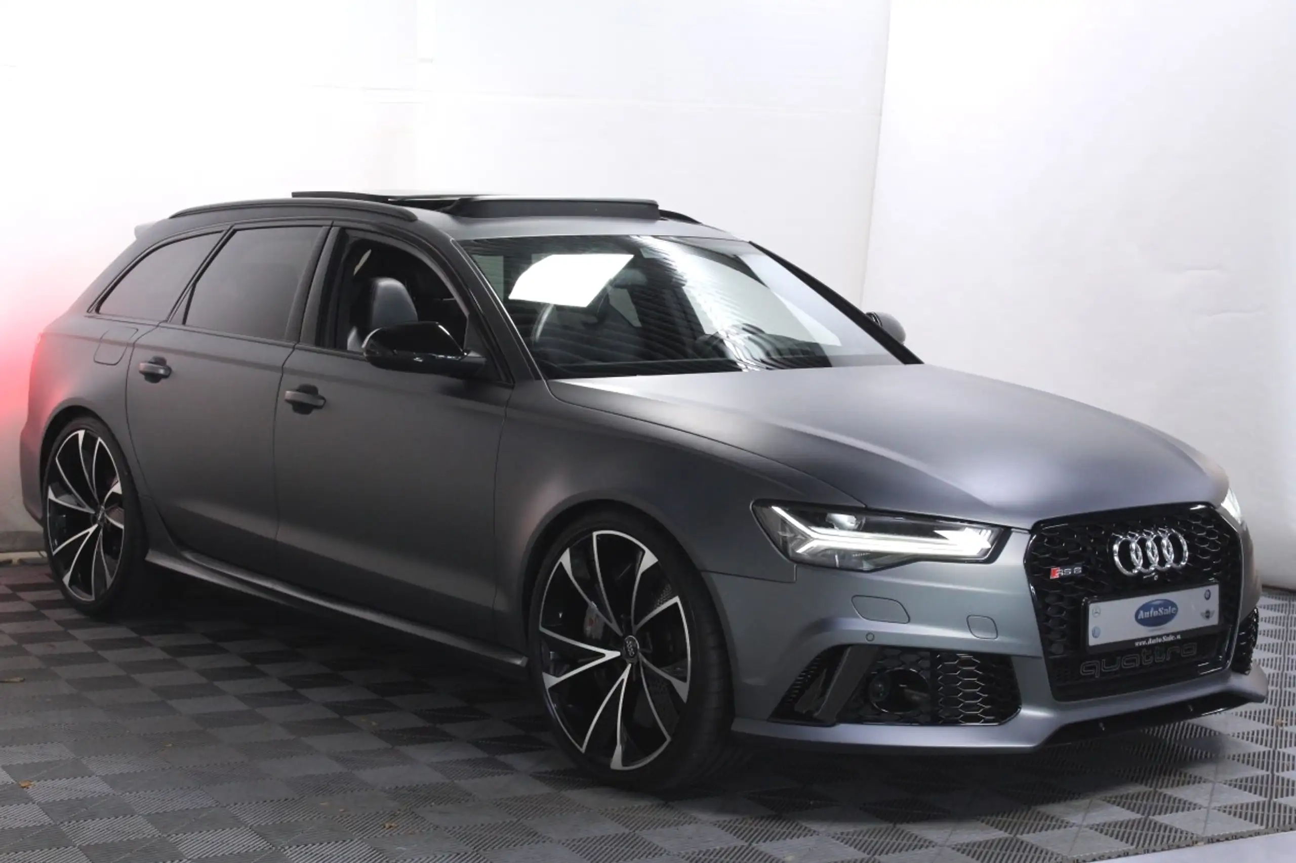 Audi - RS6