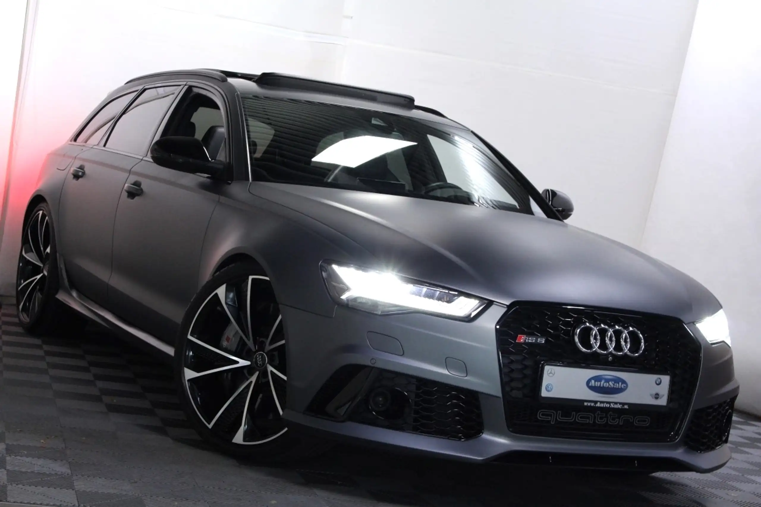 Audi - RS6