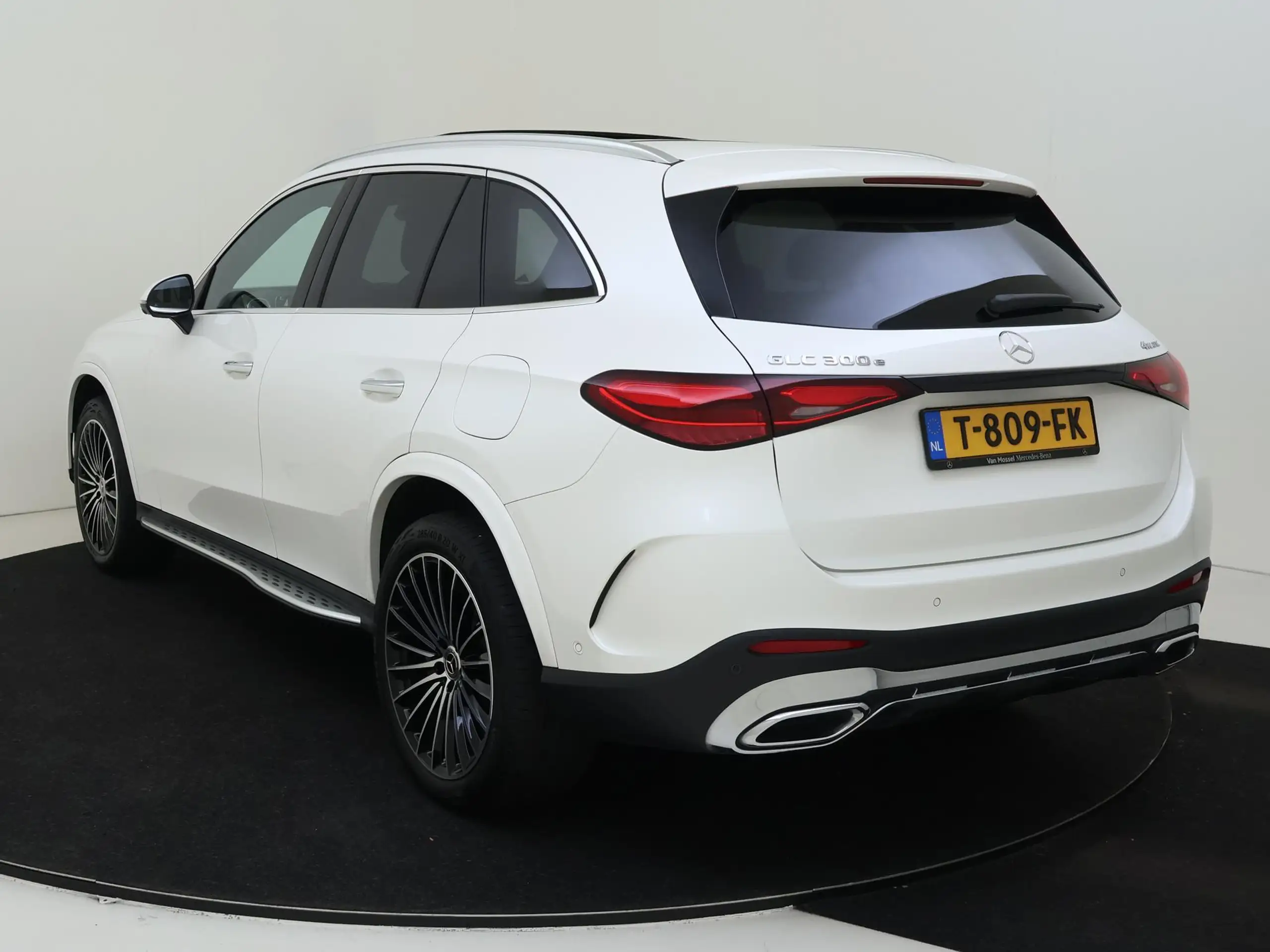 Mercedes-Benz - GLC 300