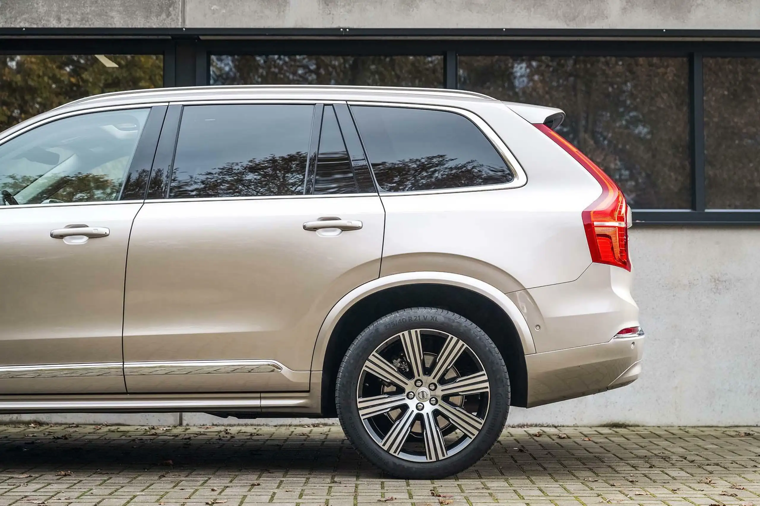 Volvo - XC90