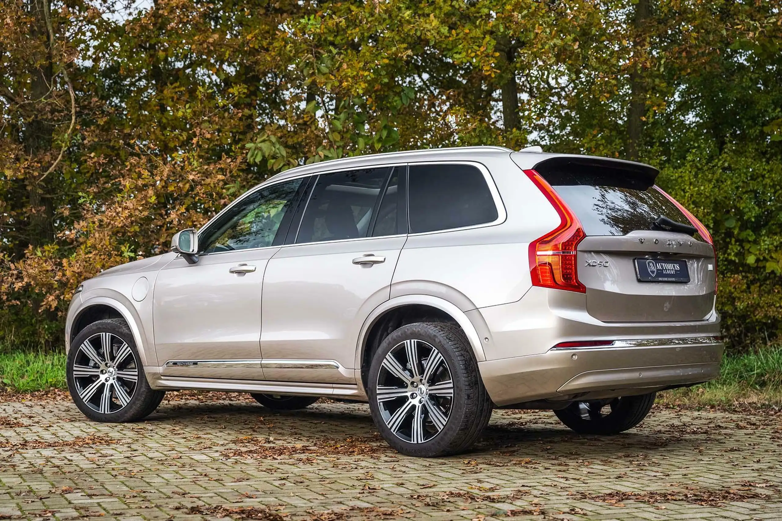 Volvo - XC90