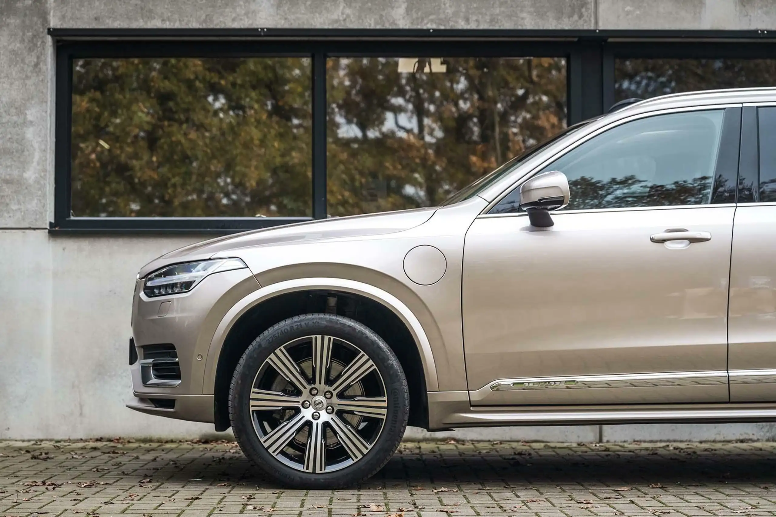 Volvo - XC90