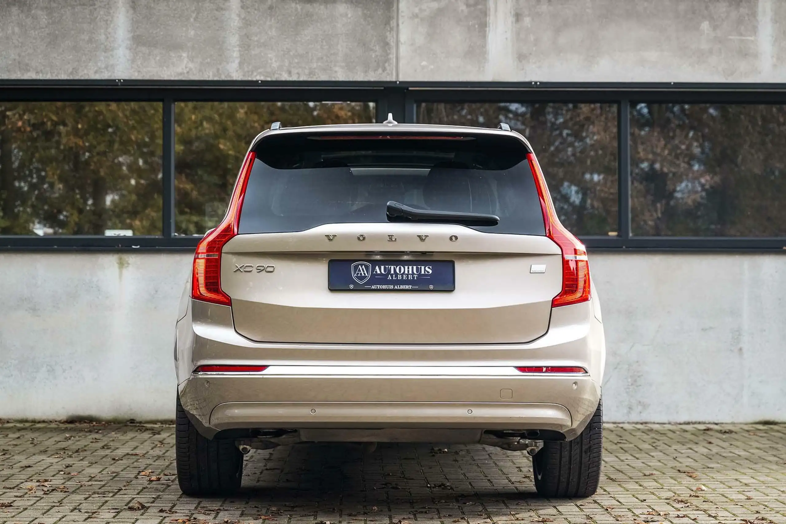 Volvo - XC90