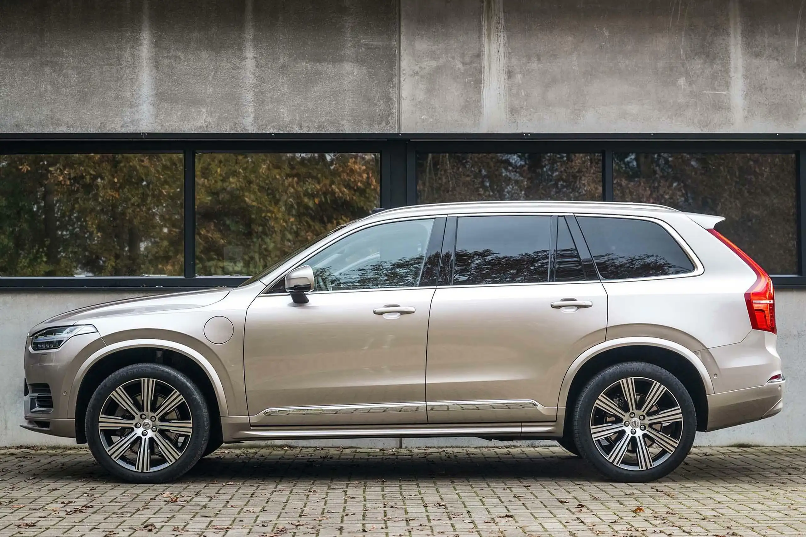 Volvo - XC90