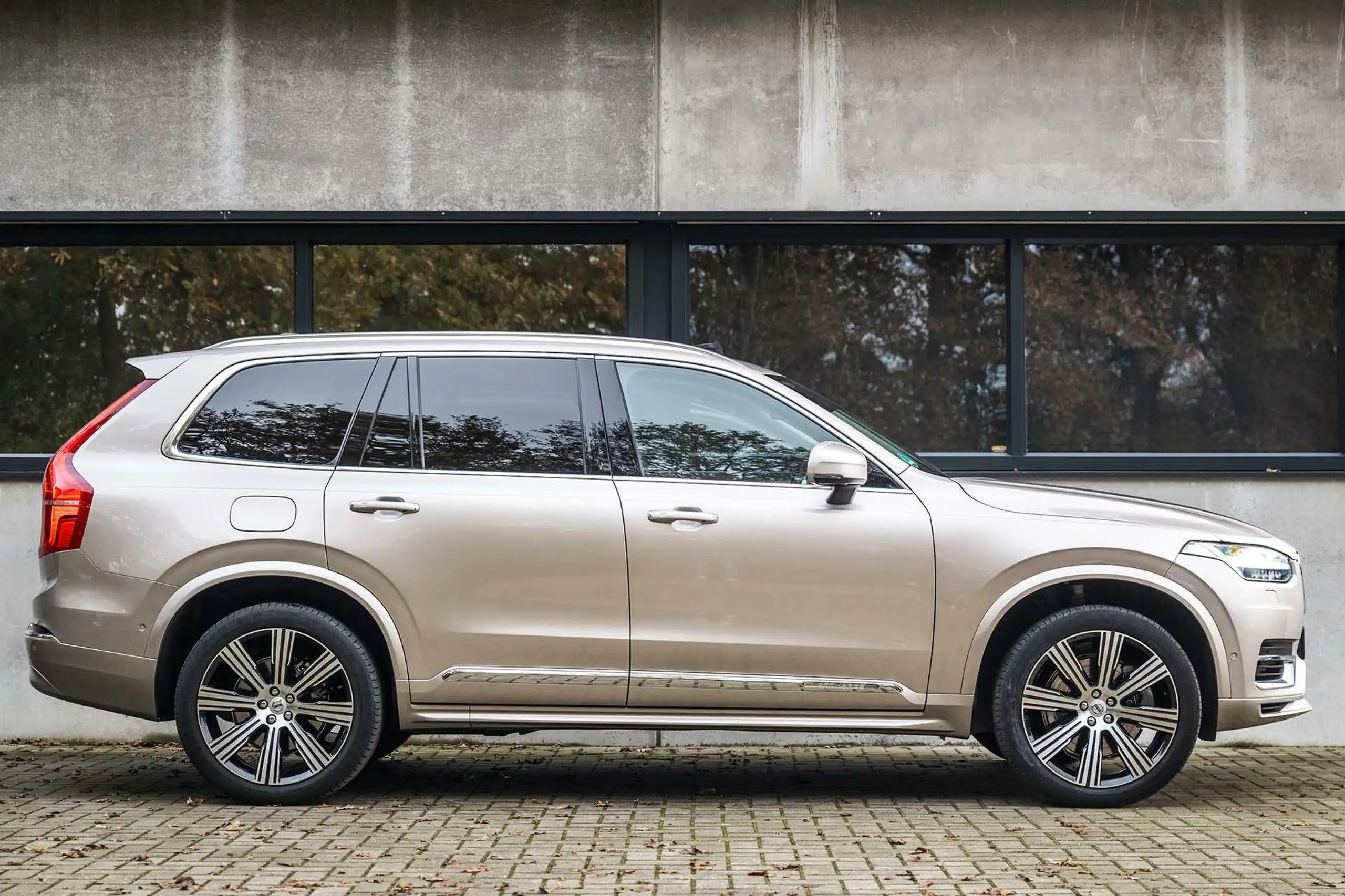 Volvo - XC90