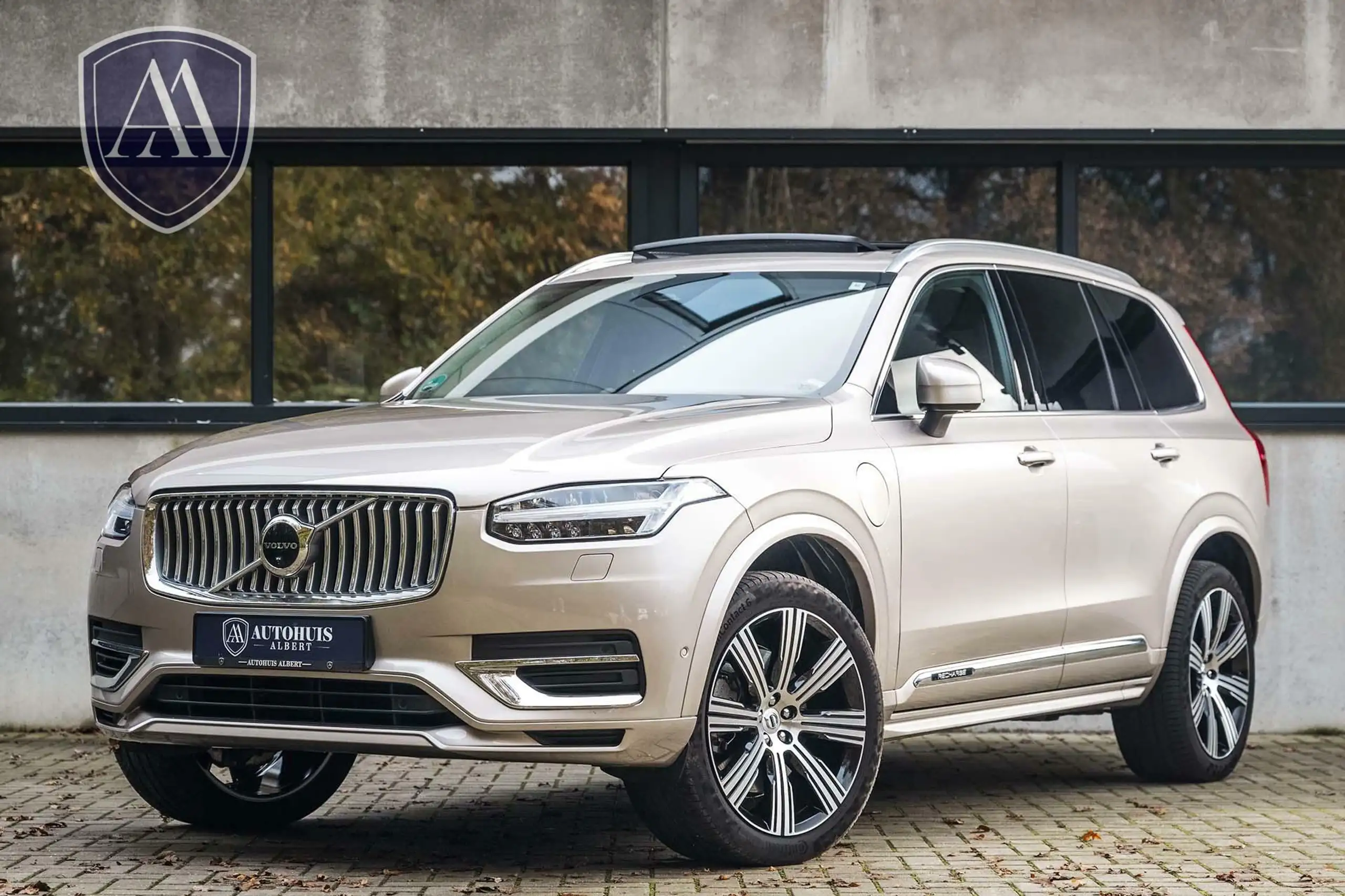 Volvo - XC90