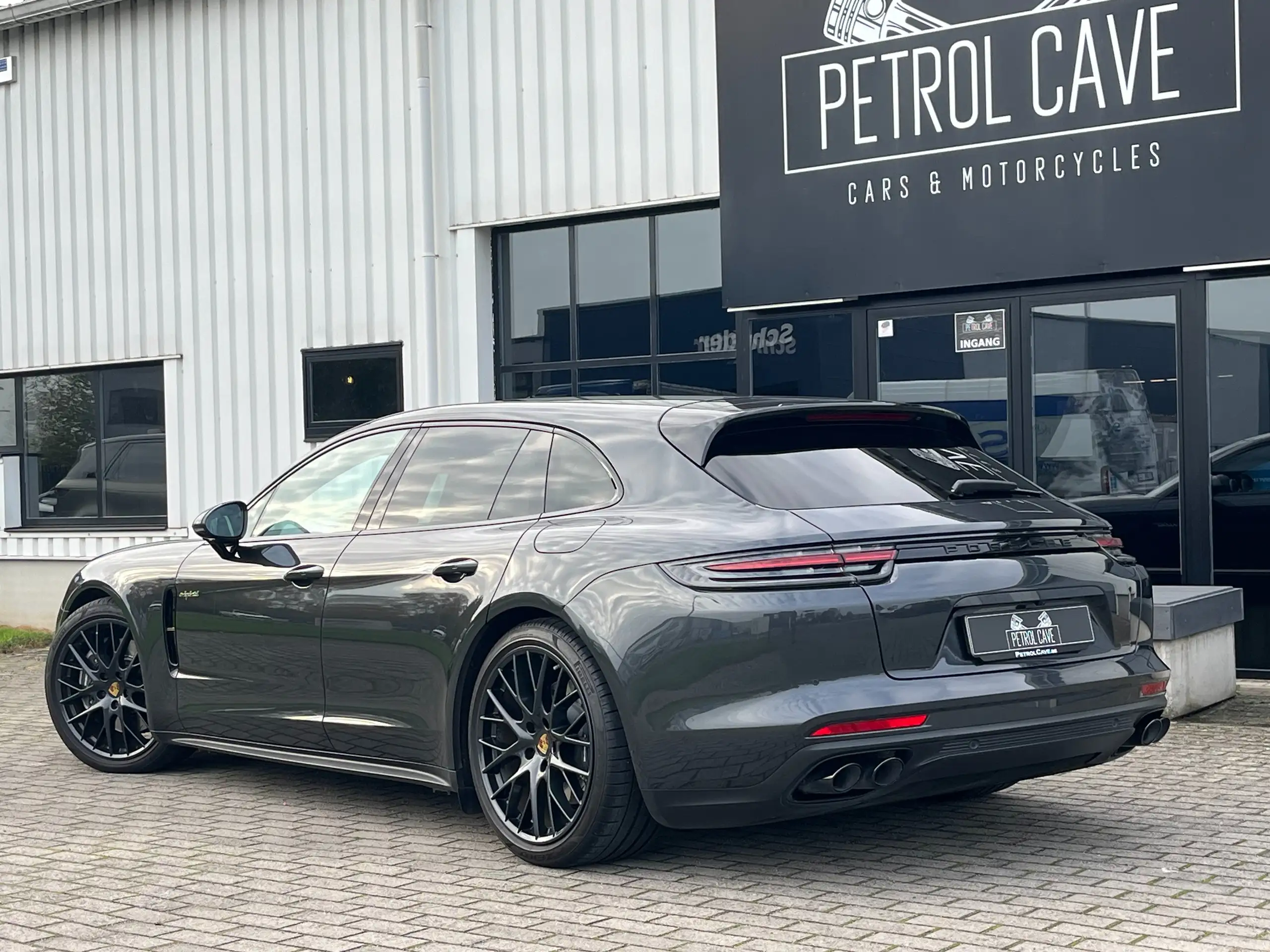 Porsche - Panamera