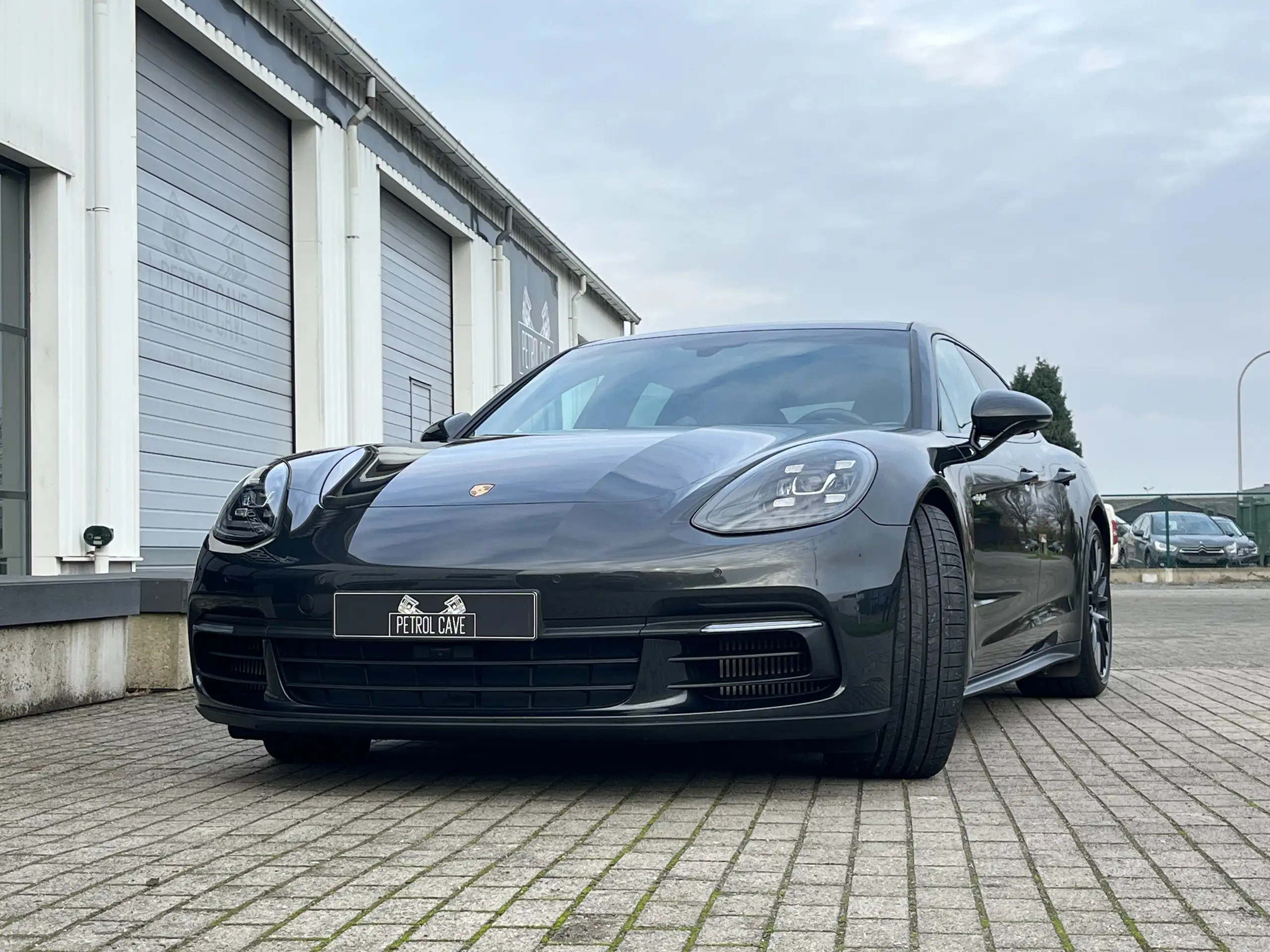 Porsche - Panamera