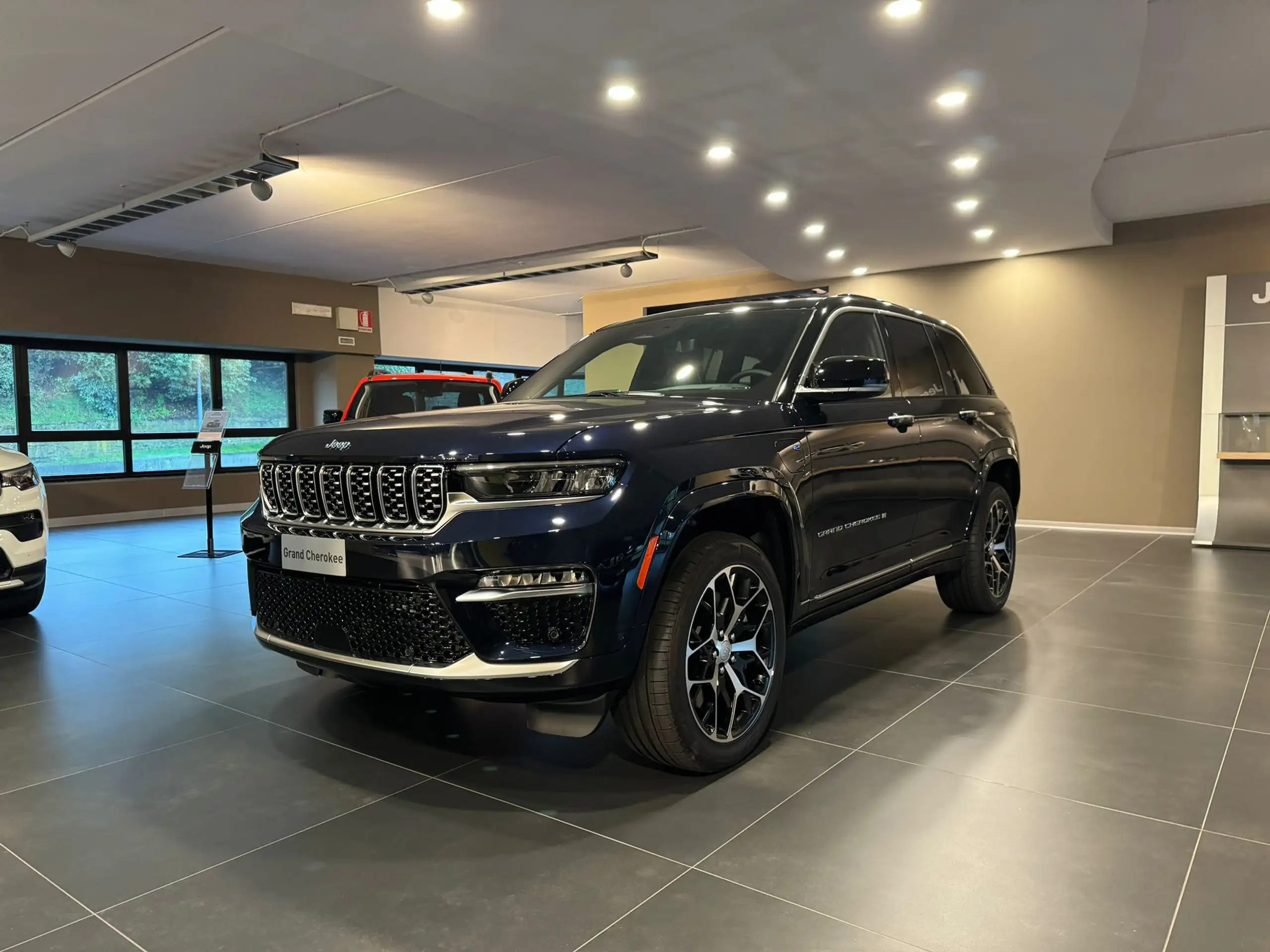 Jeep - Grand Cherokee